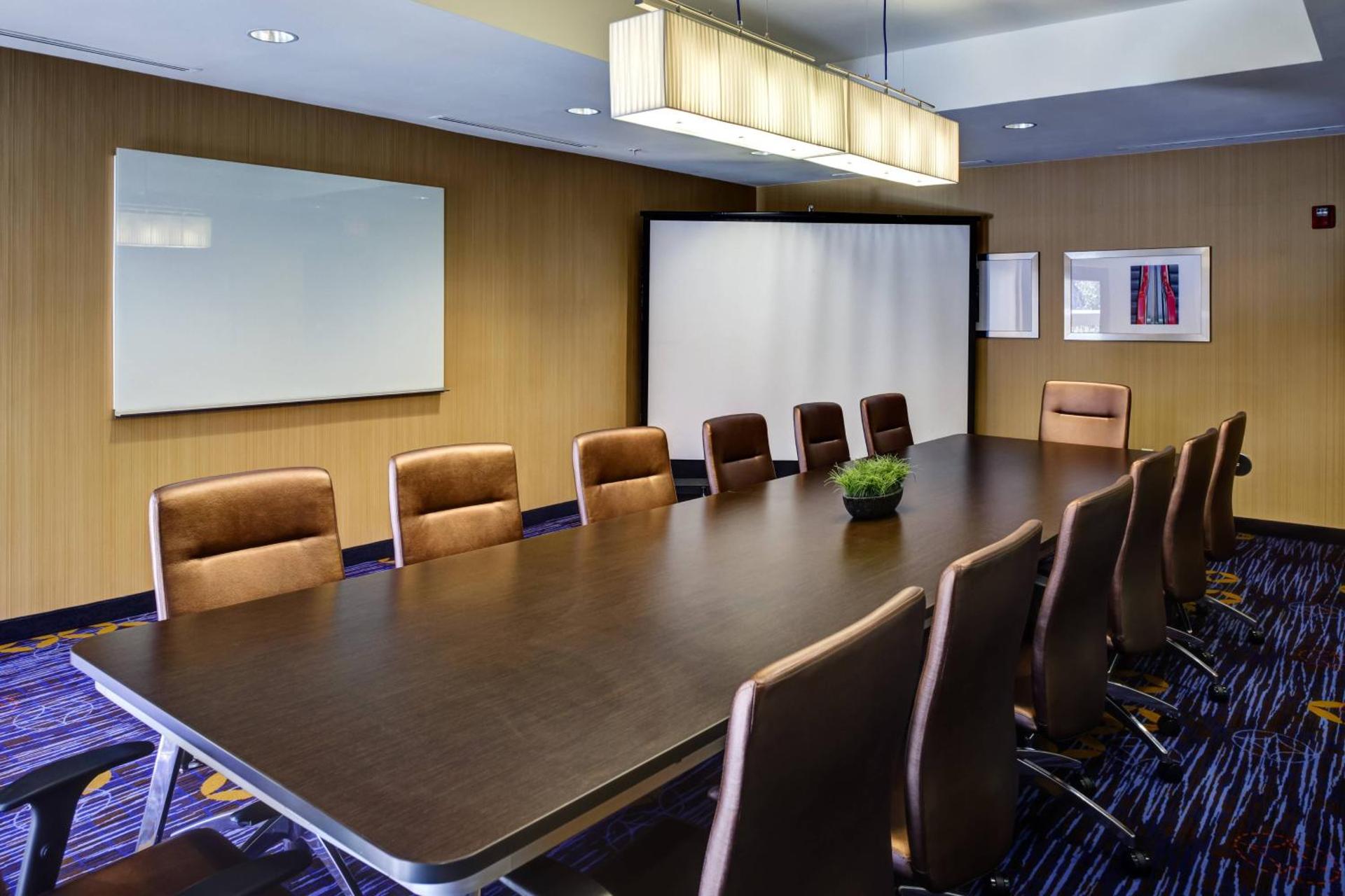 Meeting/conference room