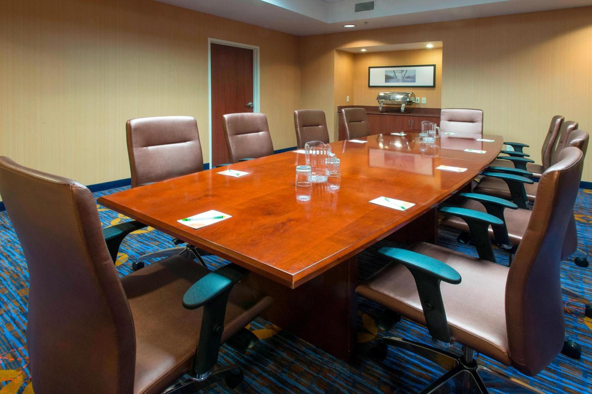 Meeting/conference room