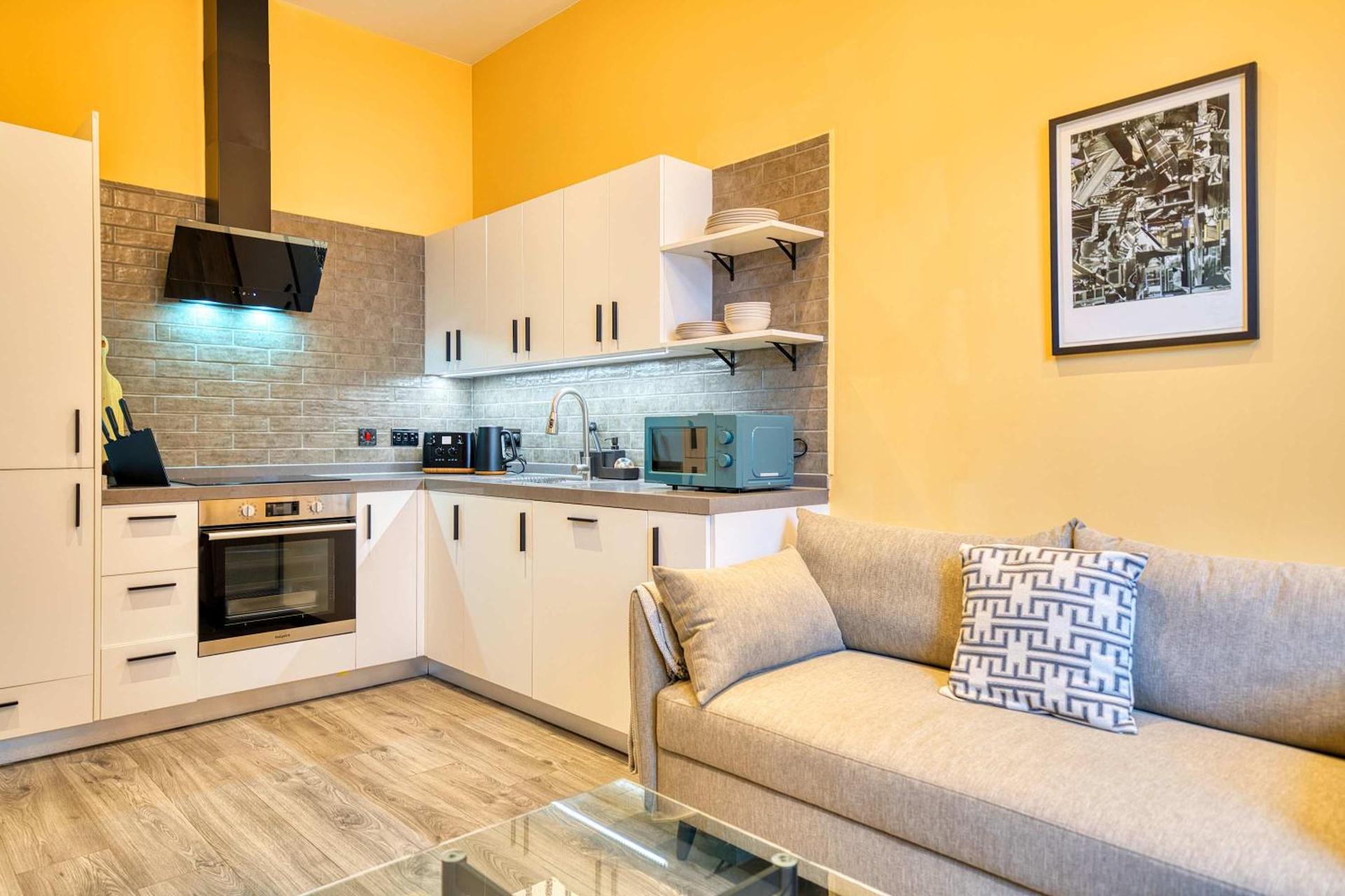 Lovely Central Station 1 Bed Apartment B10