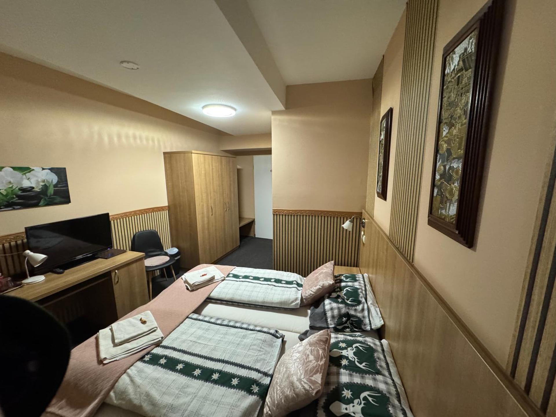 Jázmin panzió bőséges reggelivel közös konyhával a centrumban