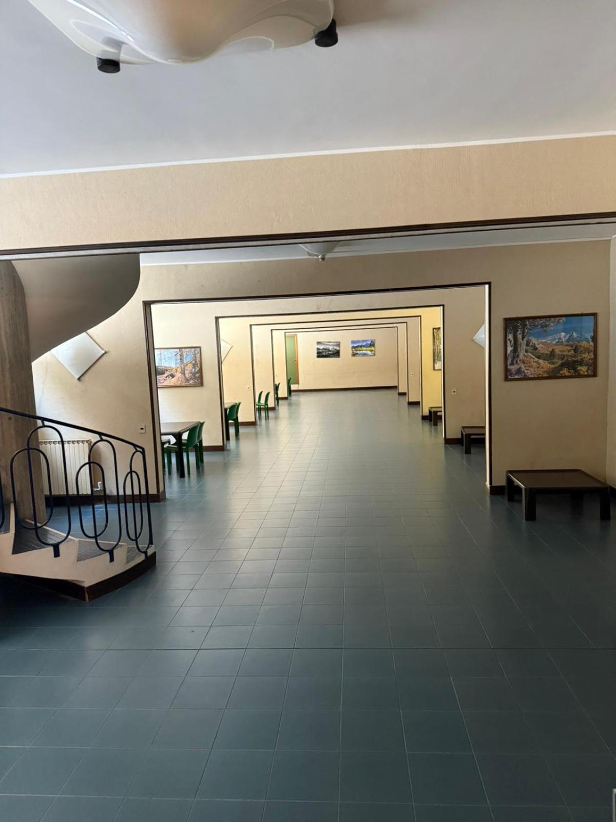 Communal lounge/ TV room