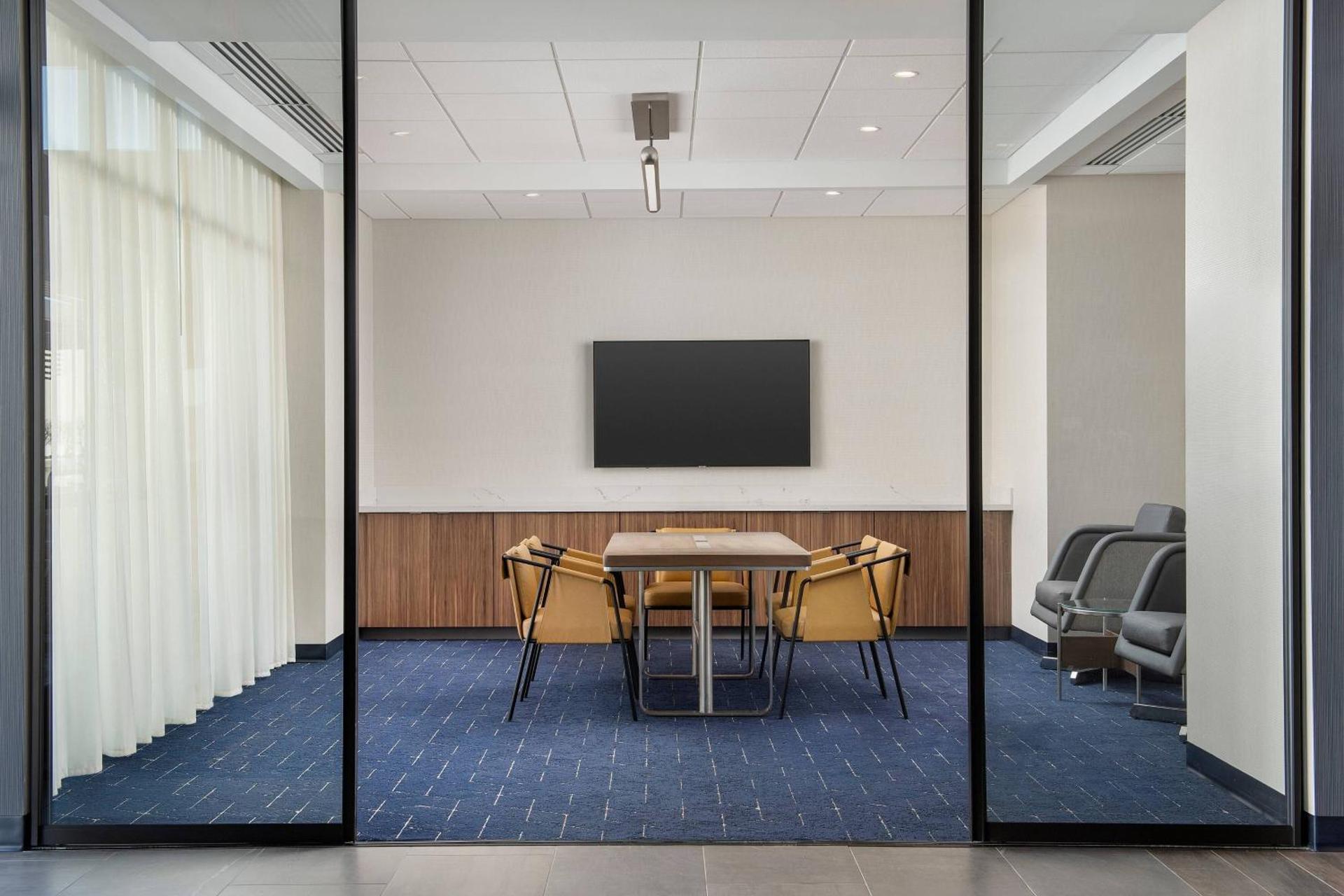 Meeting/conference room