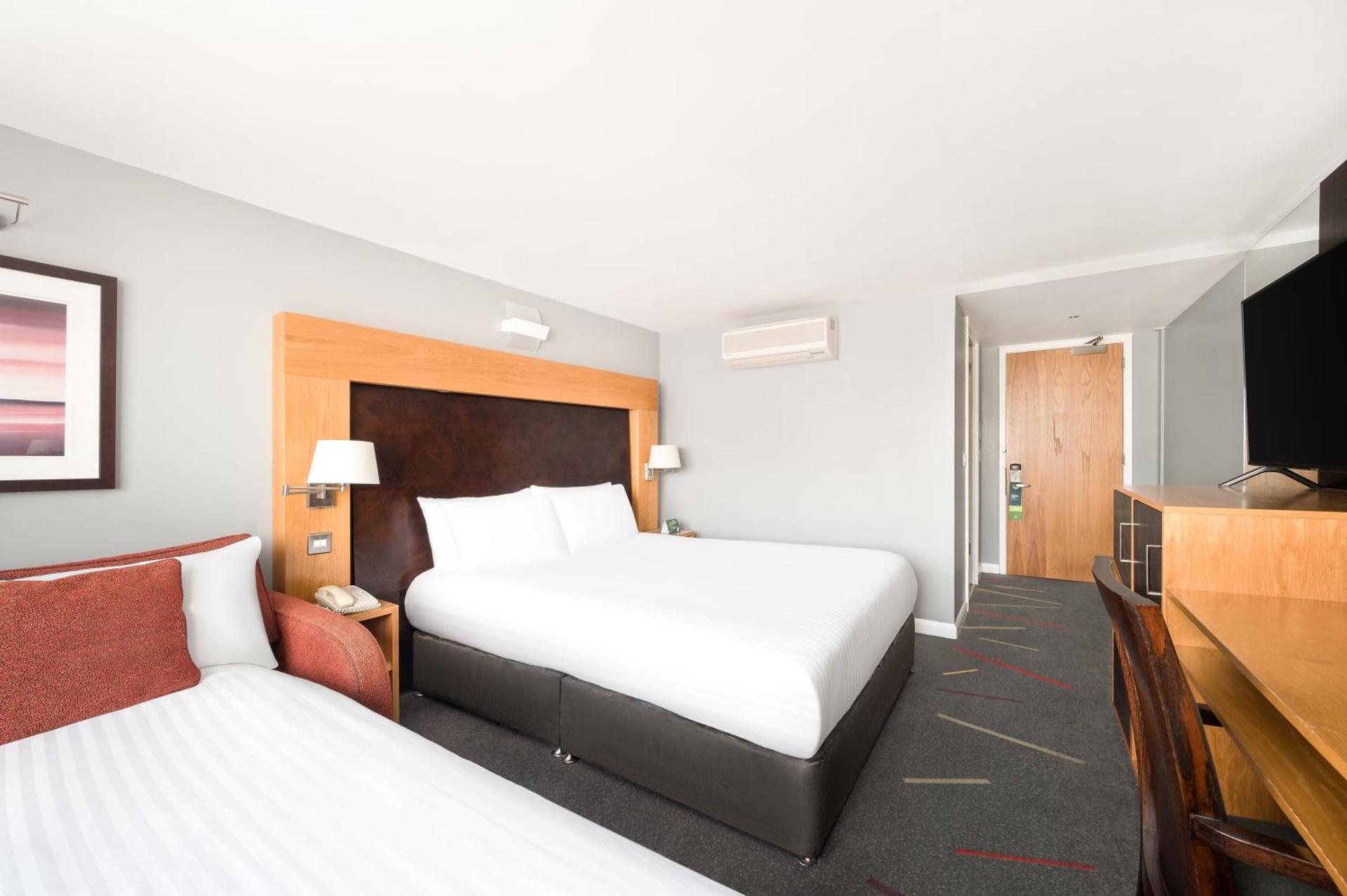 Standard King Room with Sofa Bed