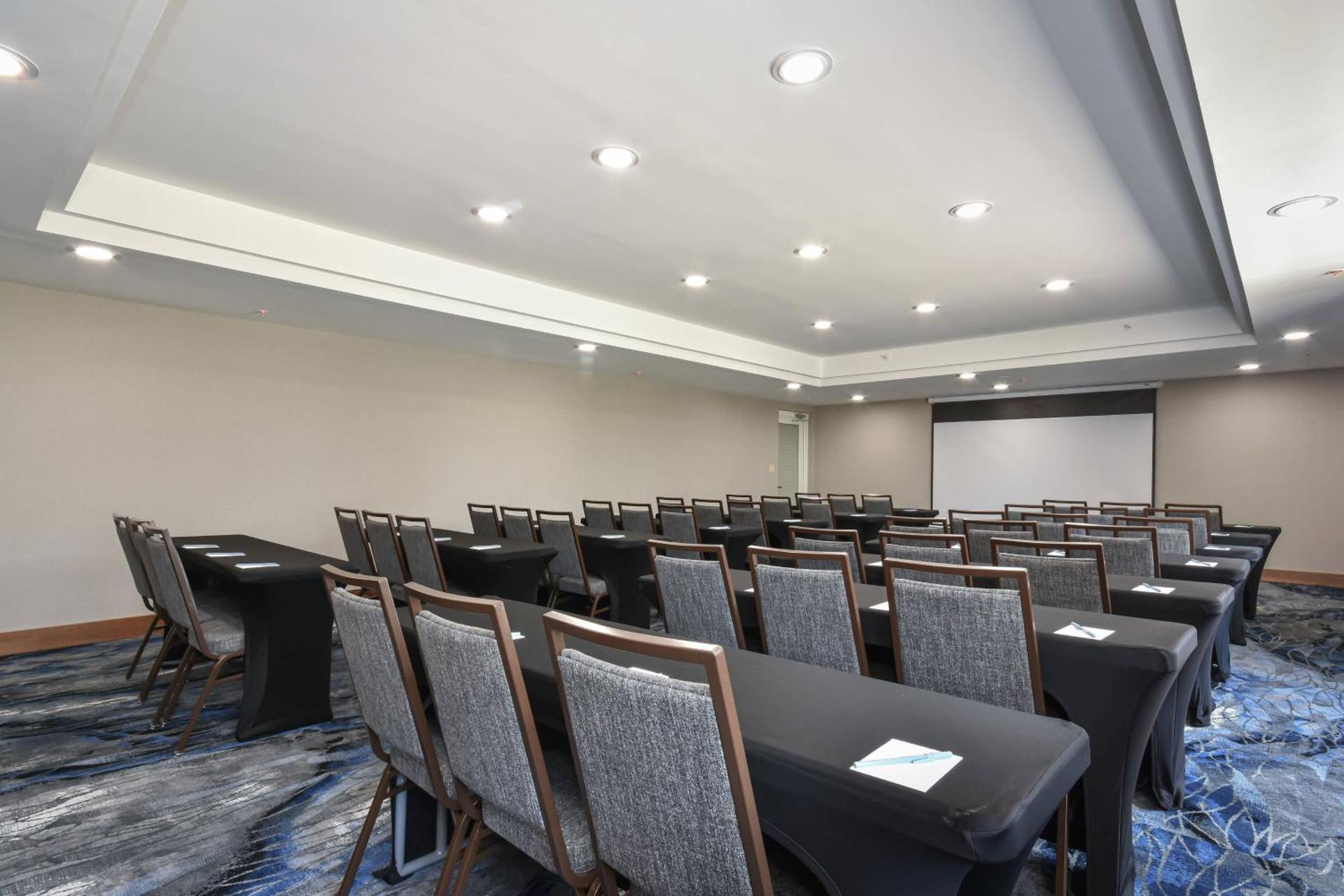Meeting/conference room
