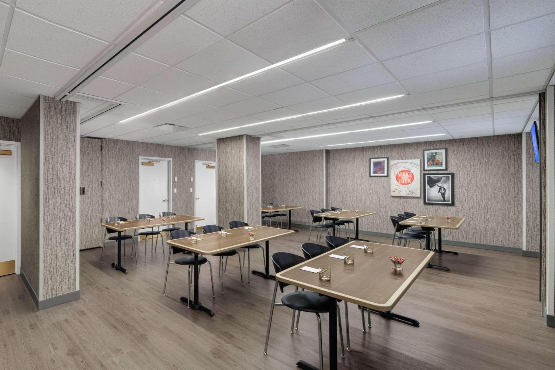 Meeting/conference room