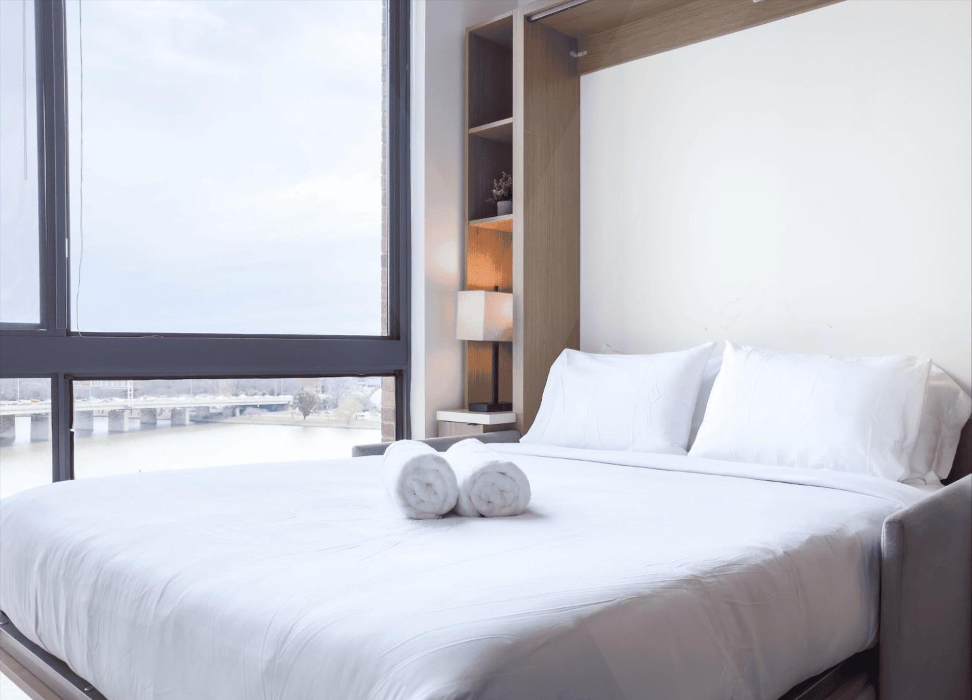 Monthier The Wharf BLW9S5U7-2