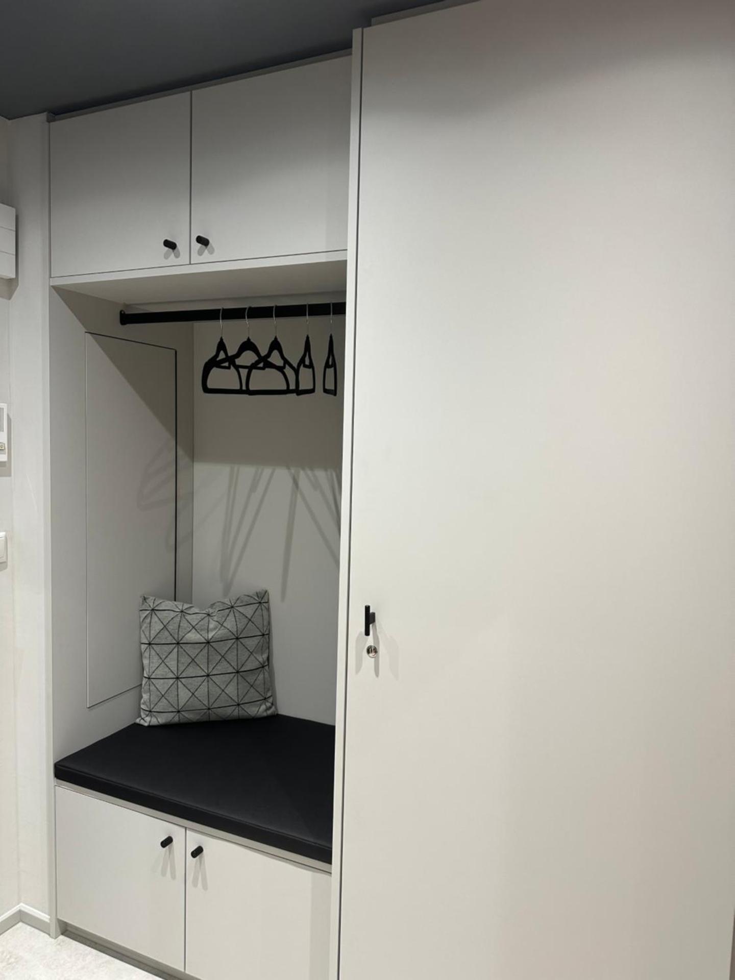 WPA Apartments-City Room