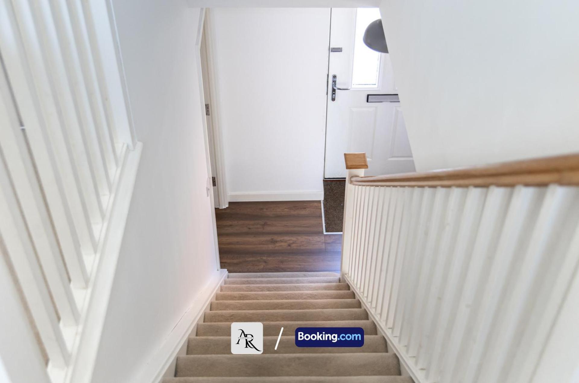 Stylish House By AR Properties Short Lets & Serviced Accommodation Colchester