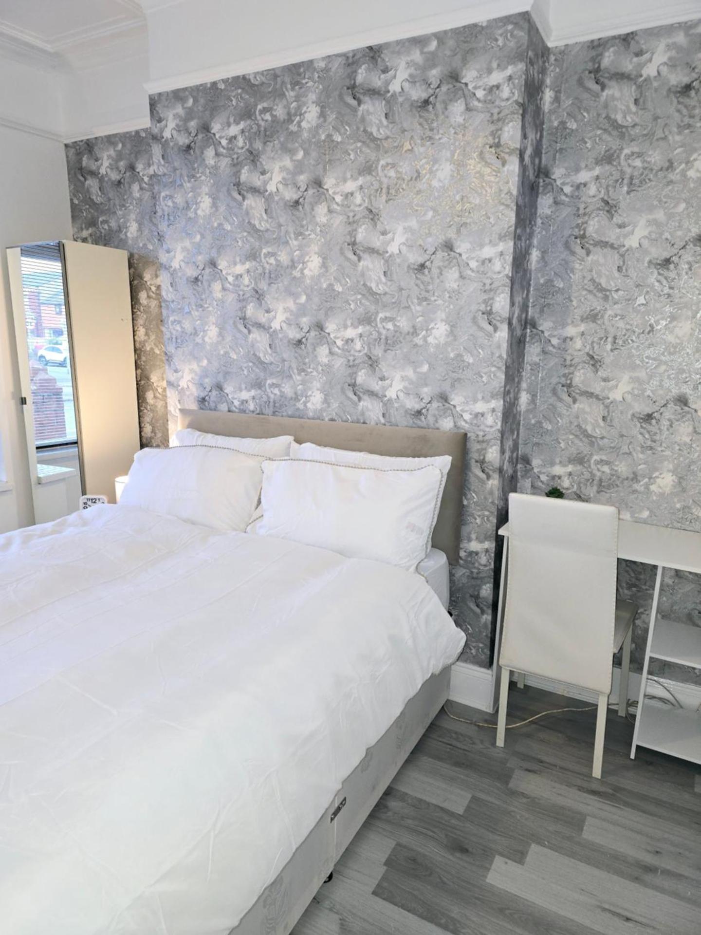 Hollinwood Immaculate Home