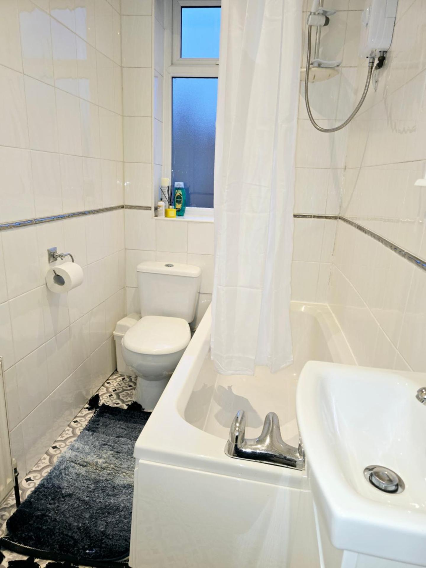 Hollinwood Immaculate Home