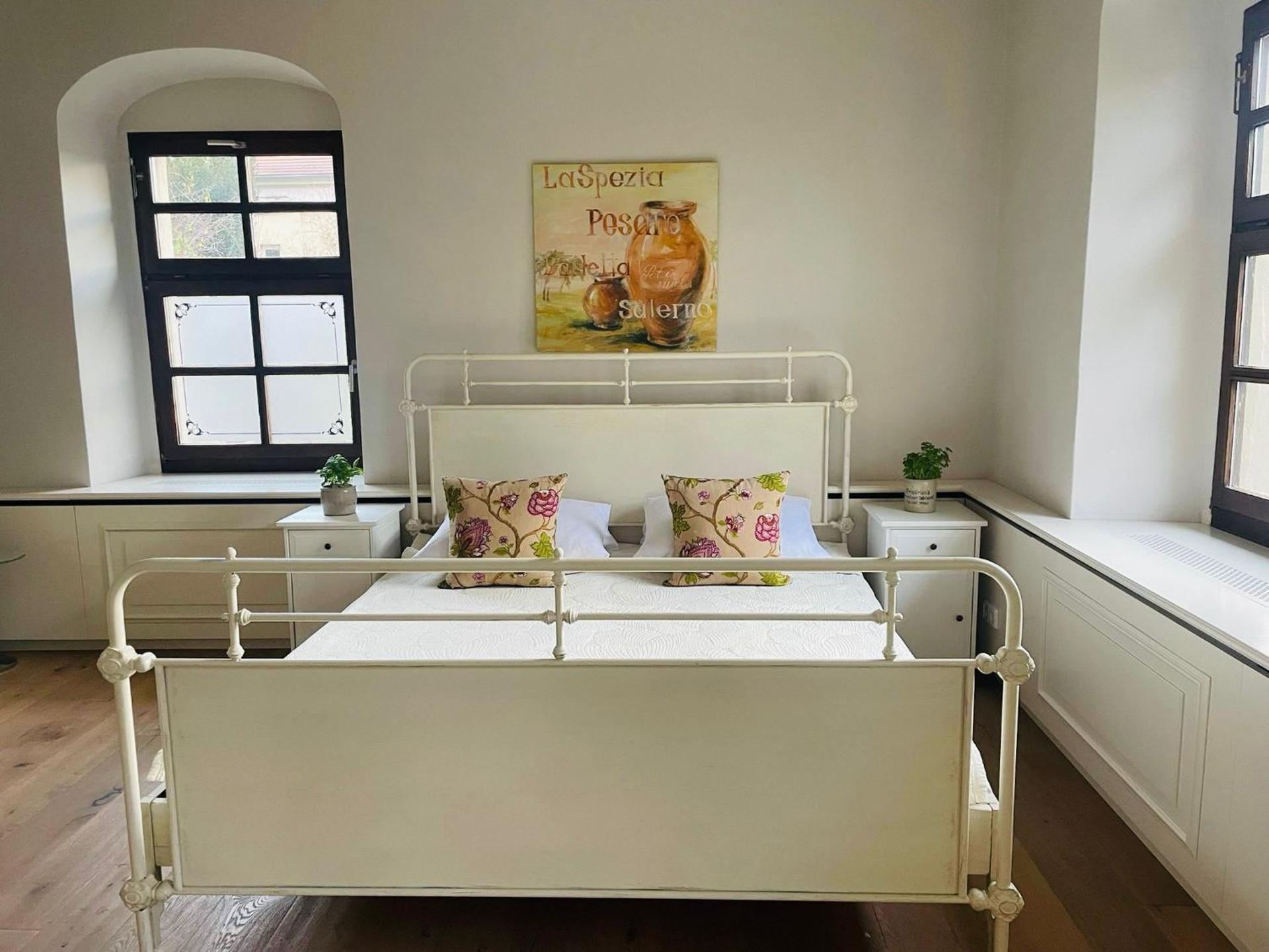 Studio-Apartment im Weinberg