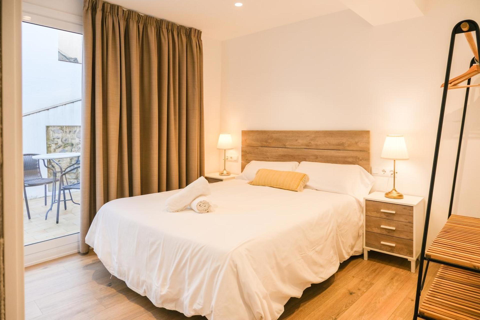 Ganganell Àtic Apartamento con terraza en Besalú