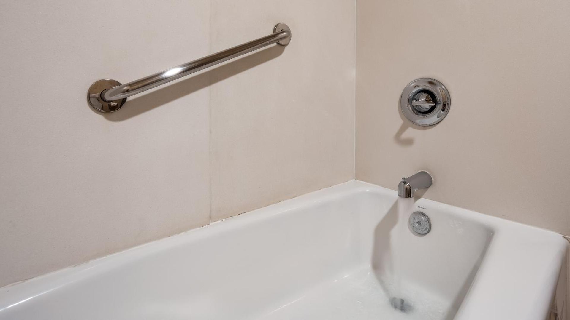 King Room - Pet Friendly/Non-Smoking