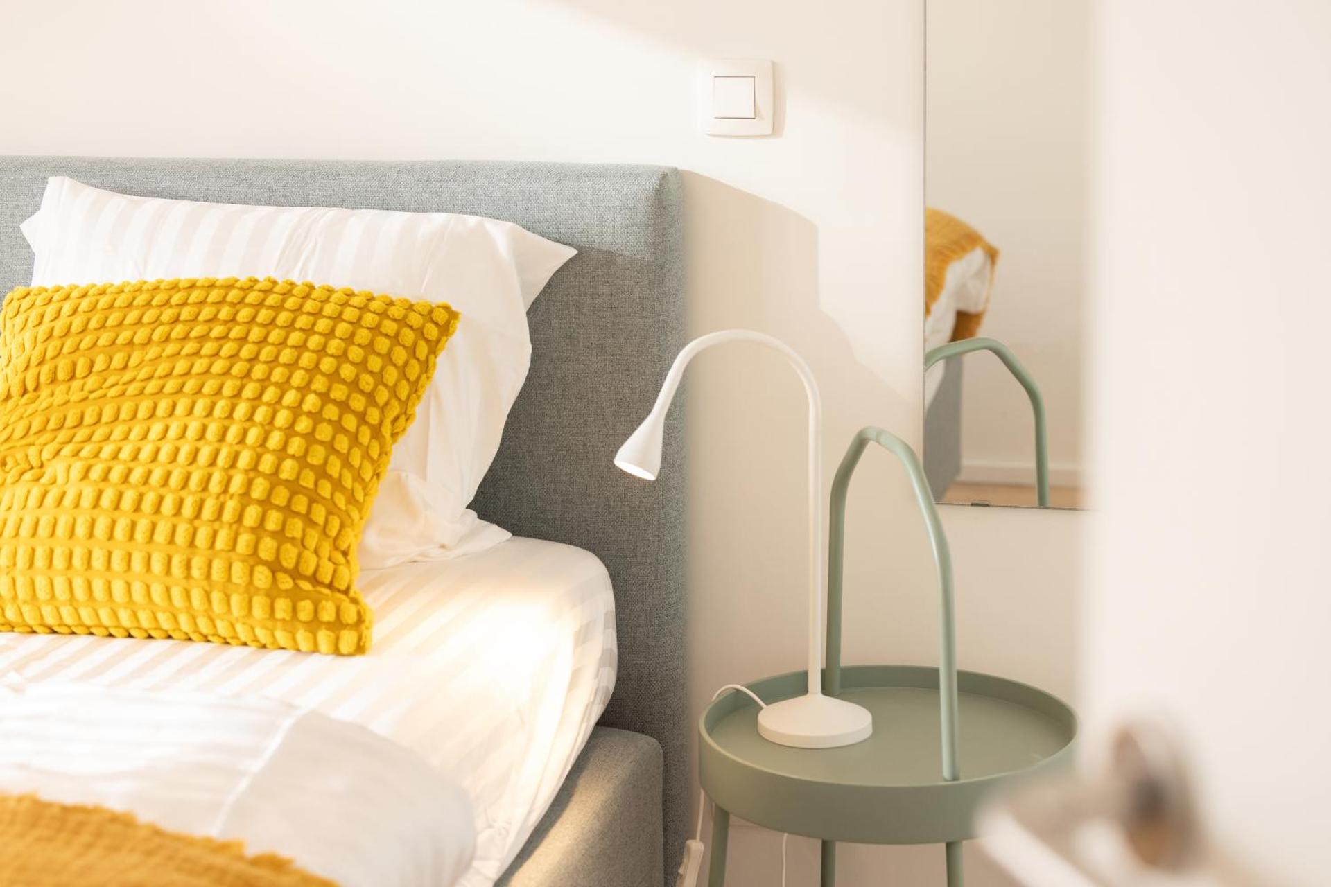 H&D at Sea Parking included