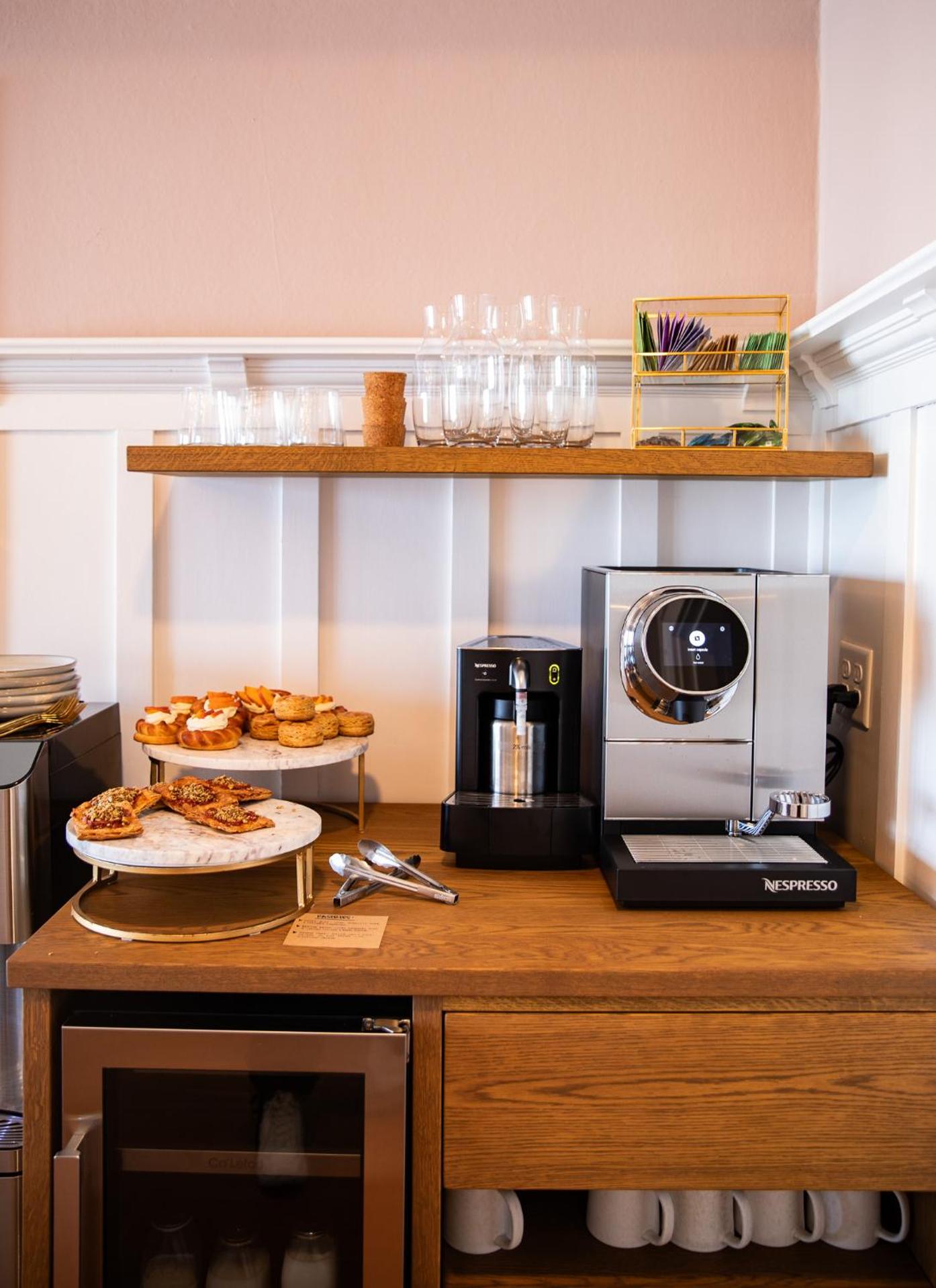 Coffee/tea facilities