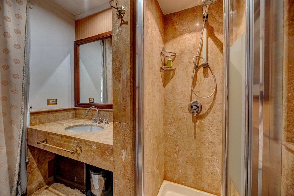 Vatican Luxury Suite Bragadin