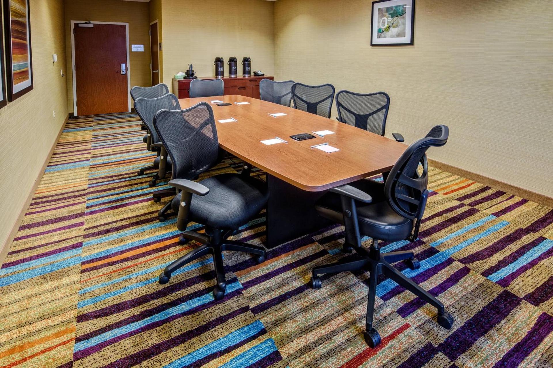 Meeting/conference room