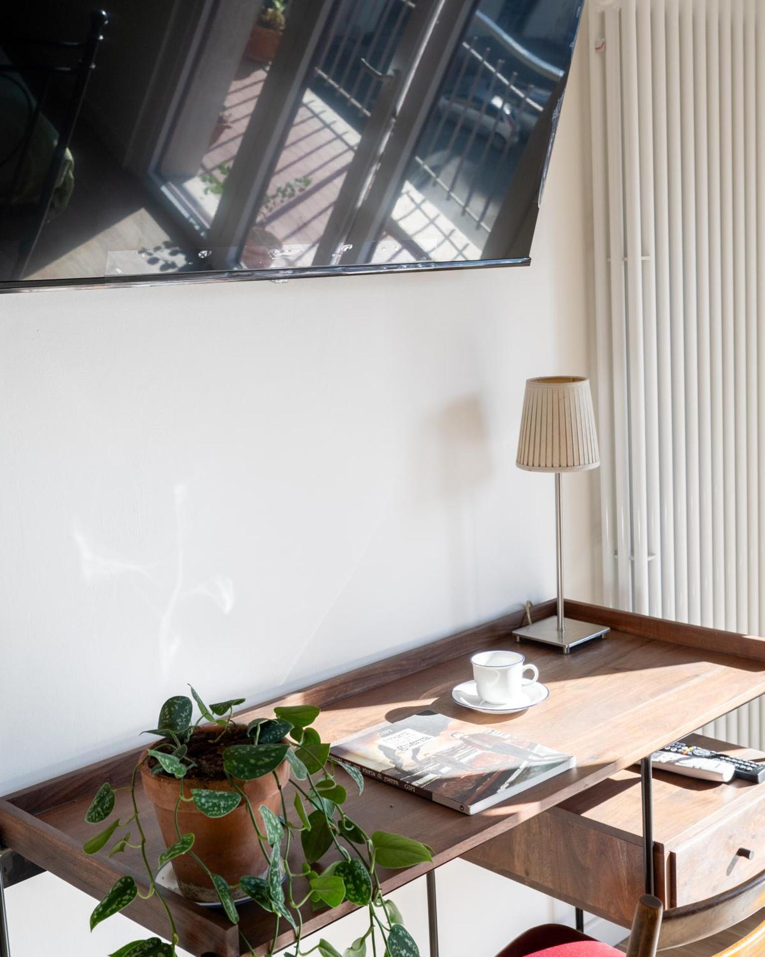 Camera Matrimoniale con bagno privato-struttura condivisa con Host-CASA ENEA