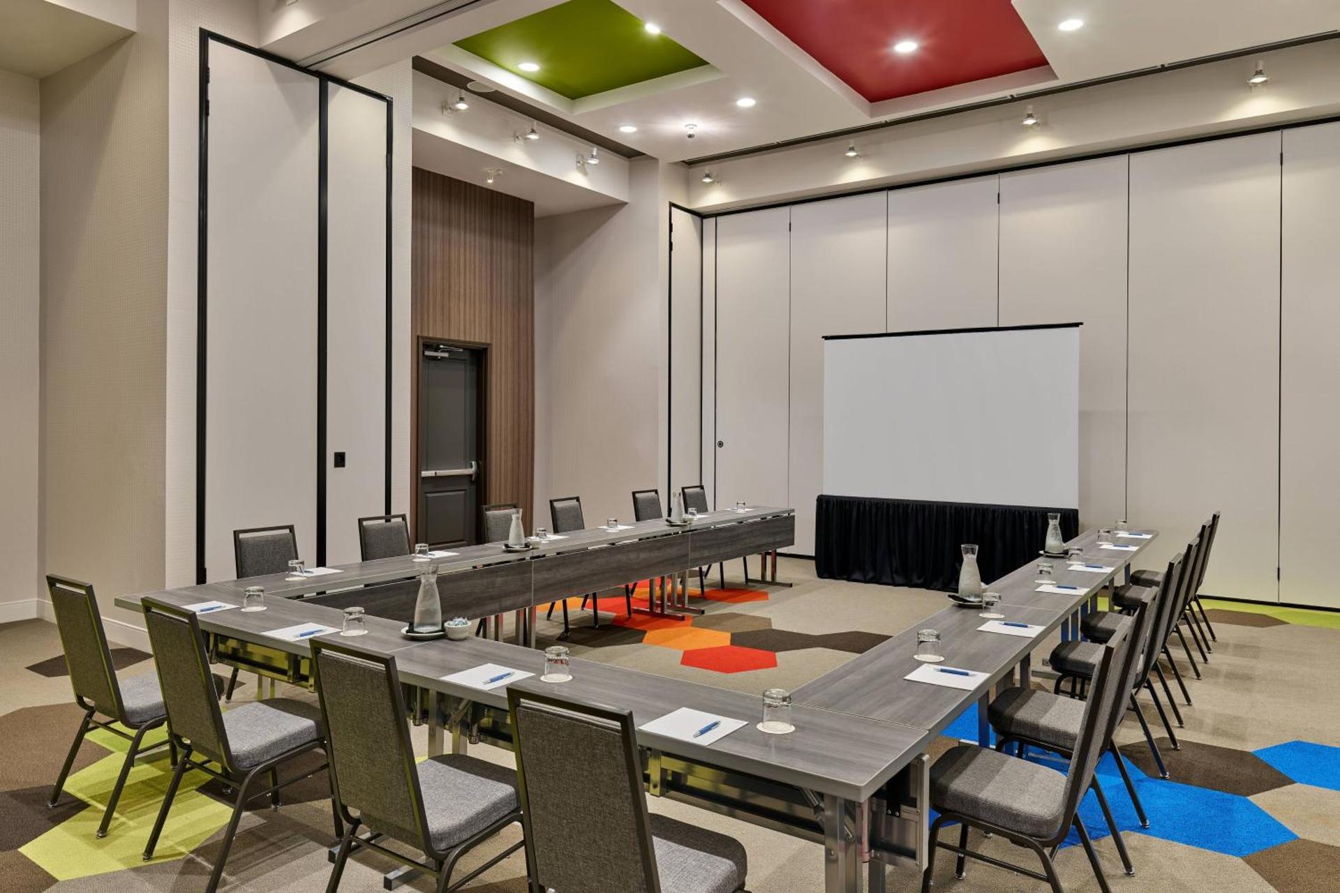 Meeting/conference room