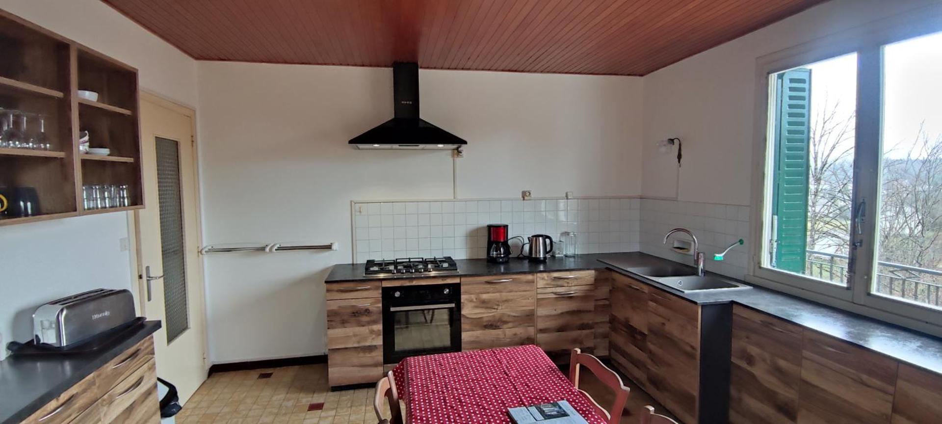 Gîte grande capacité au calme circuit Cascades du Hérisson