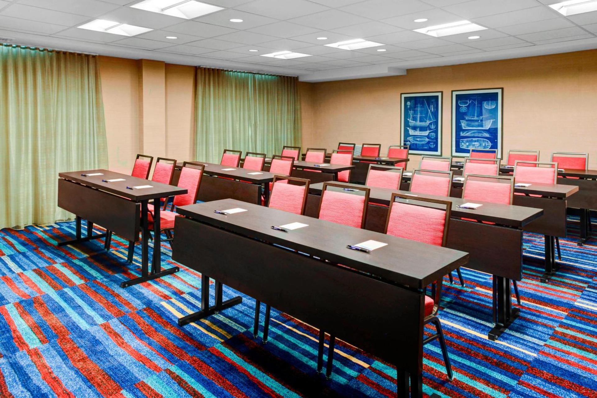 Meeting/conference room