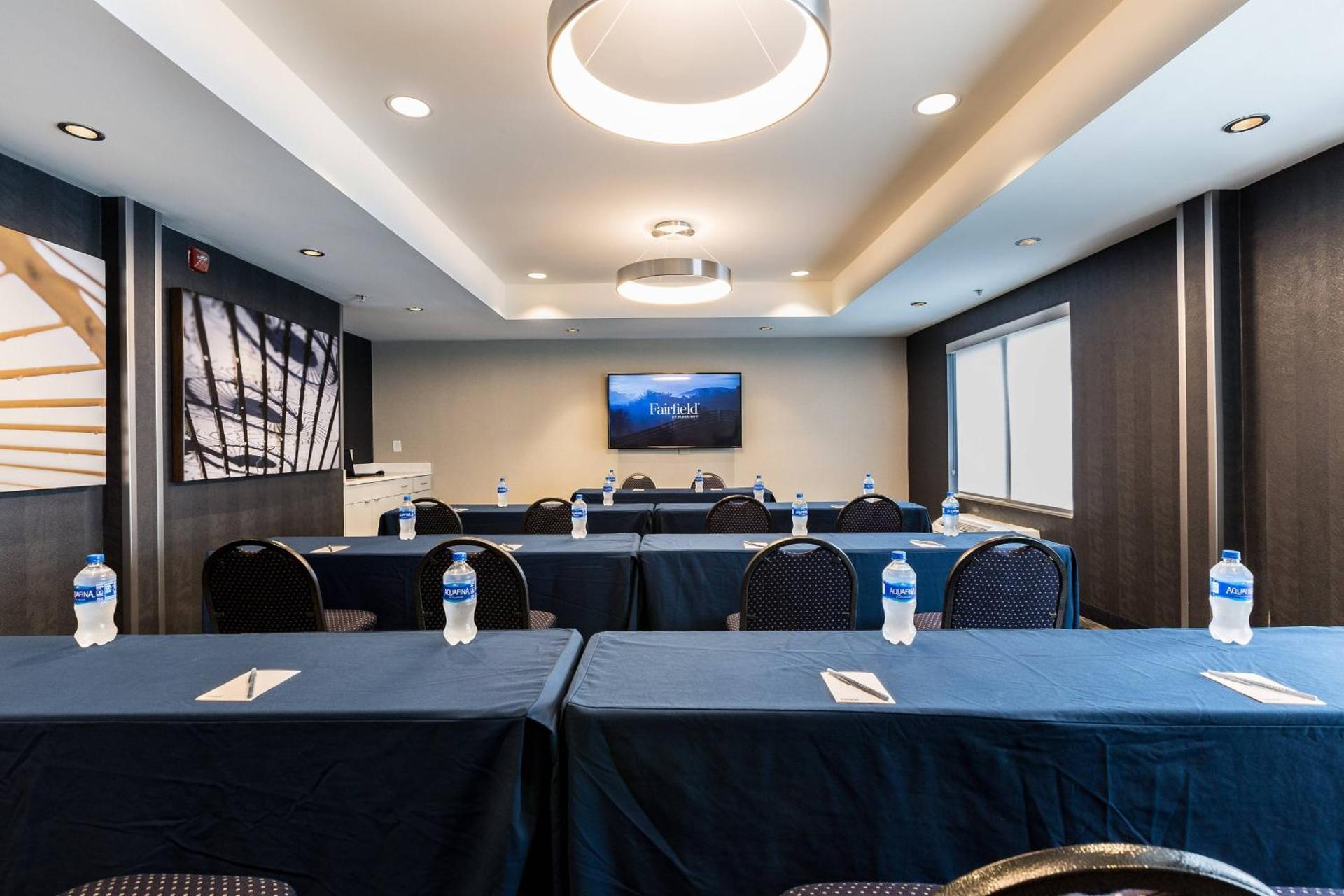 Meeting/conference room