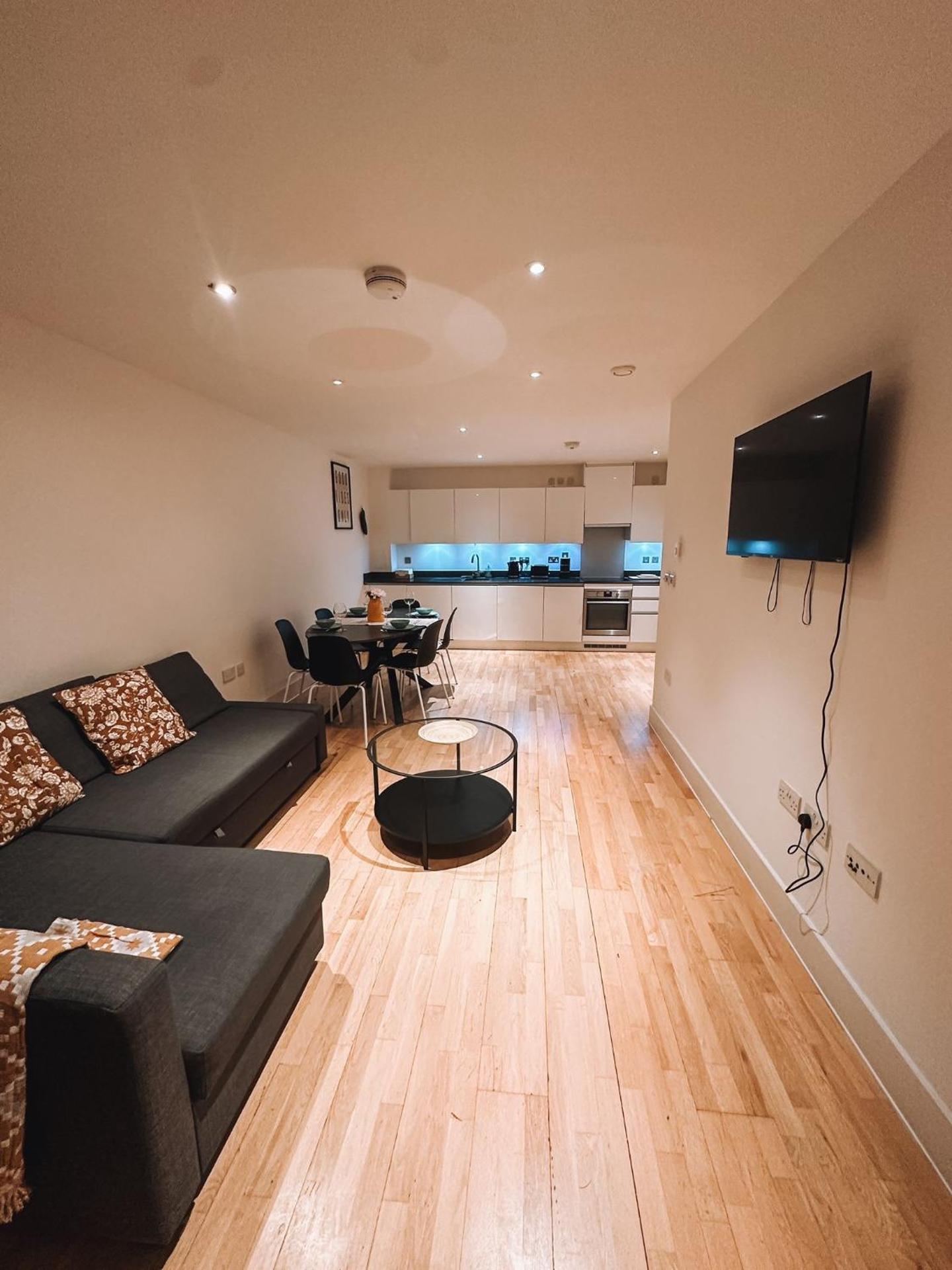 Communal lounge/ TV room