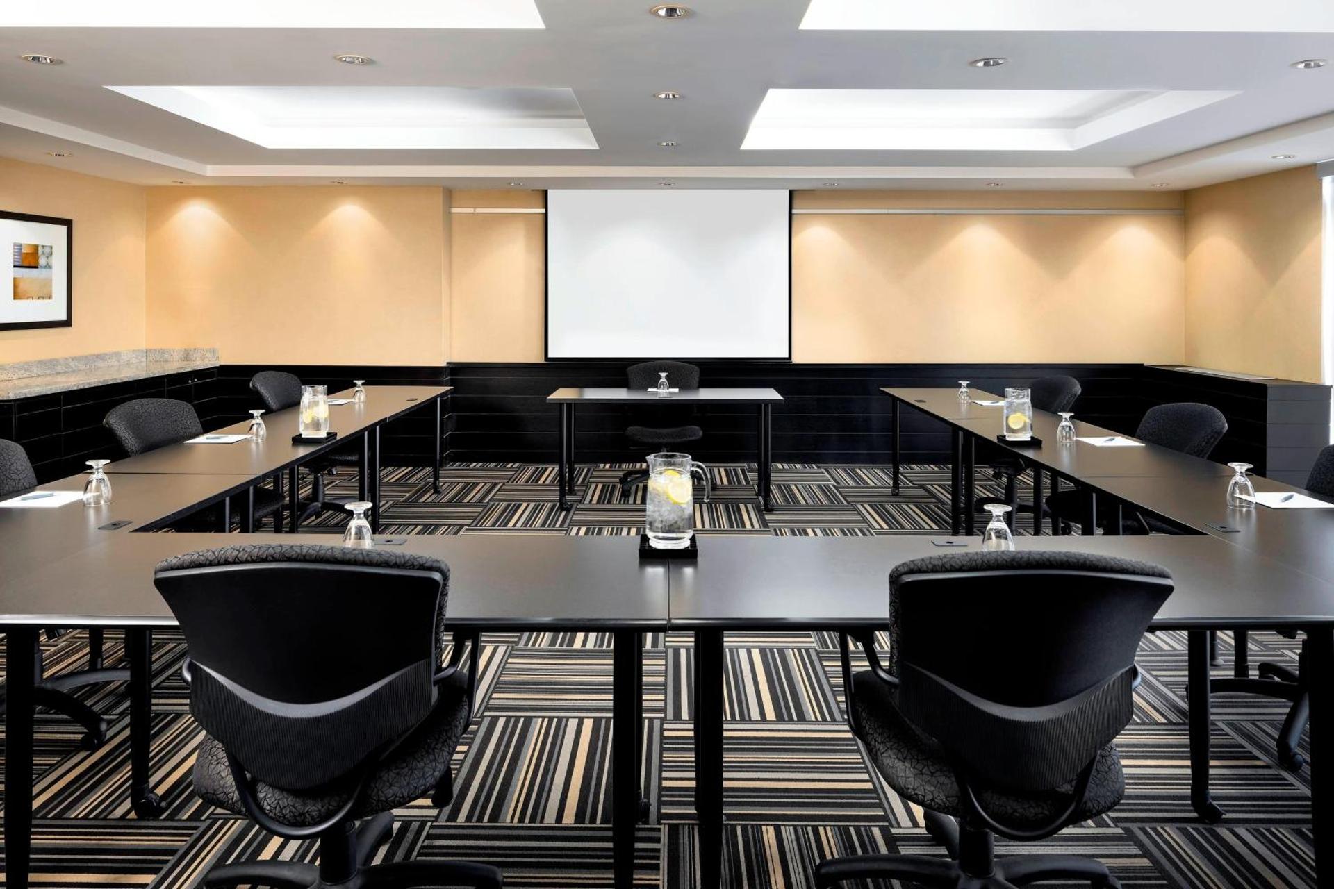 Meeting/conference room