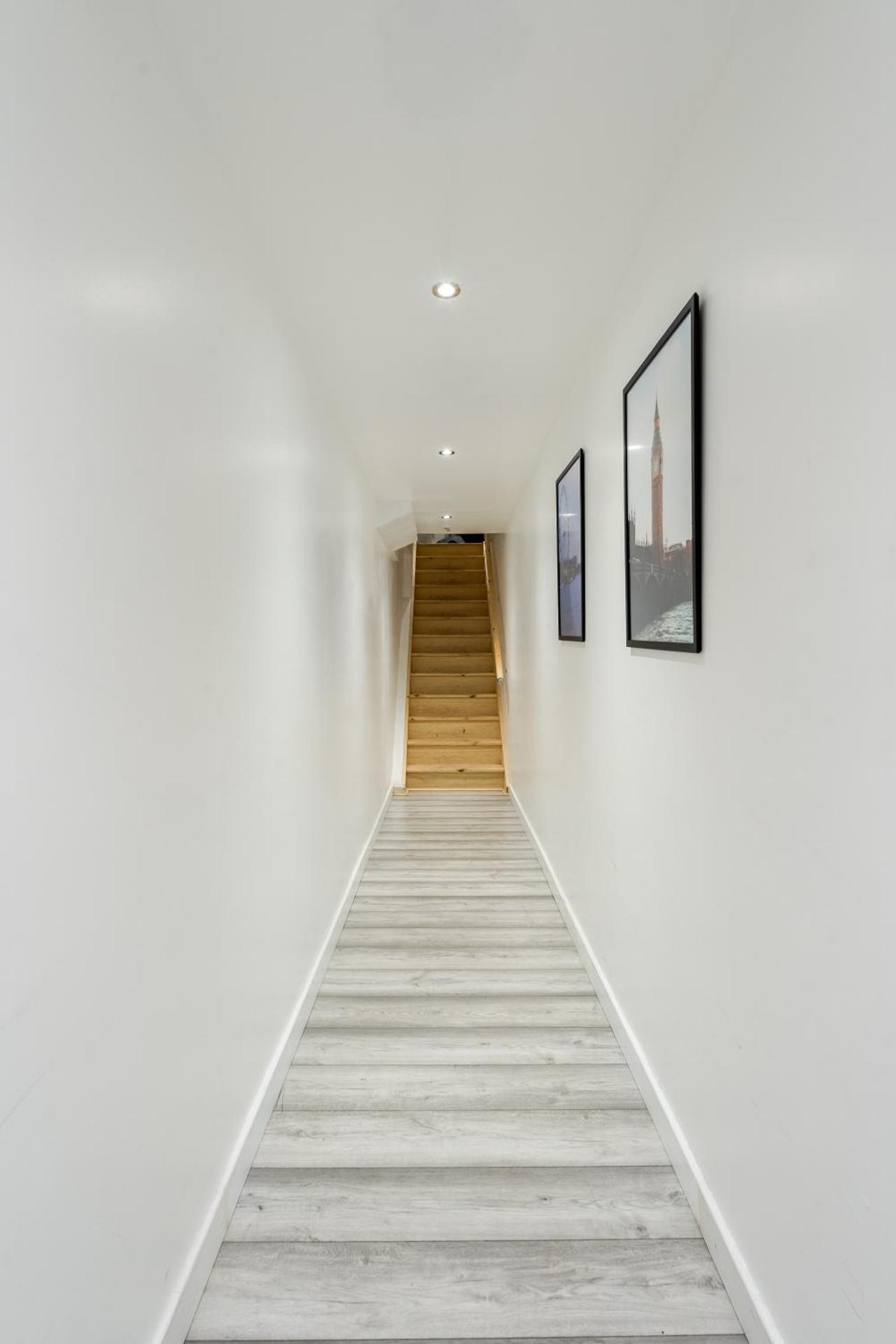 Beautiful Flat Near Central London - Entire Flat - Equipped Kitchen - Private Bathroom