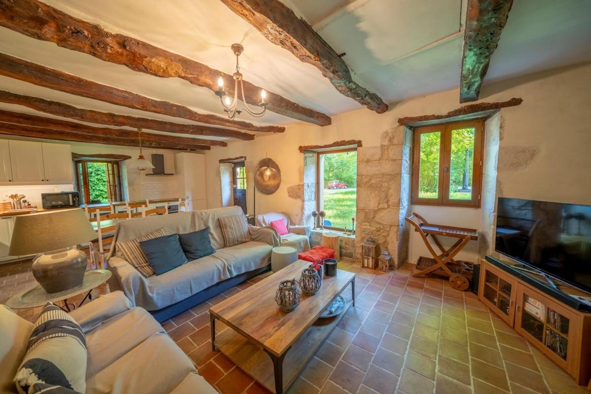 Magnifique longère en pierre du Lot Piscine Privée