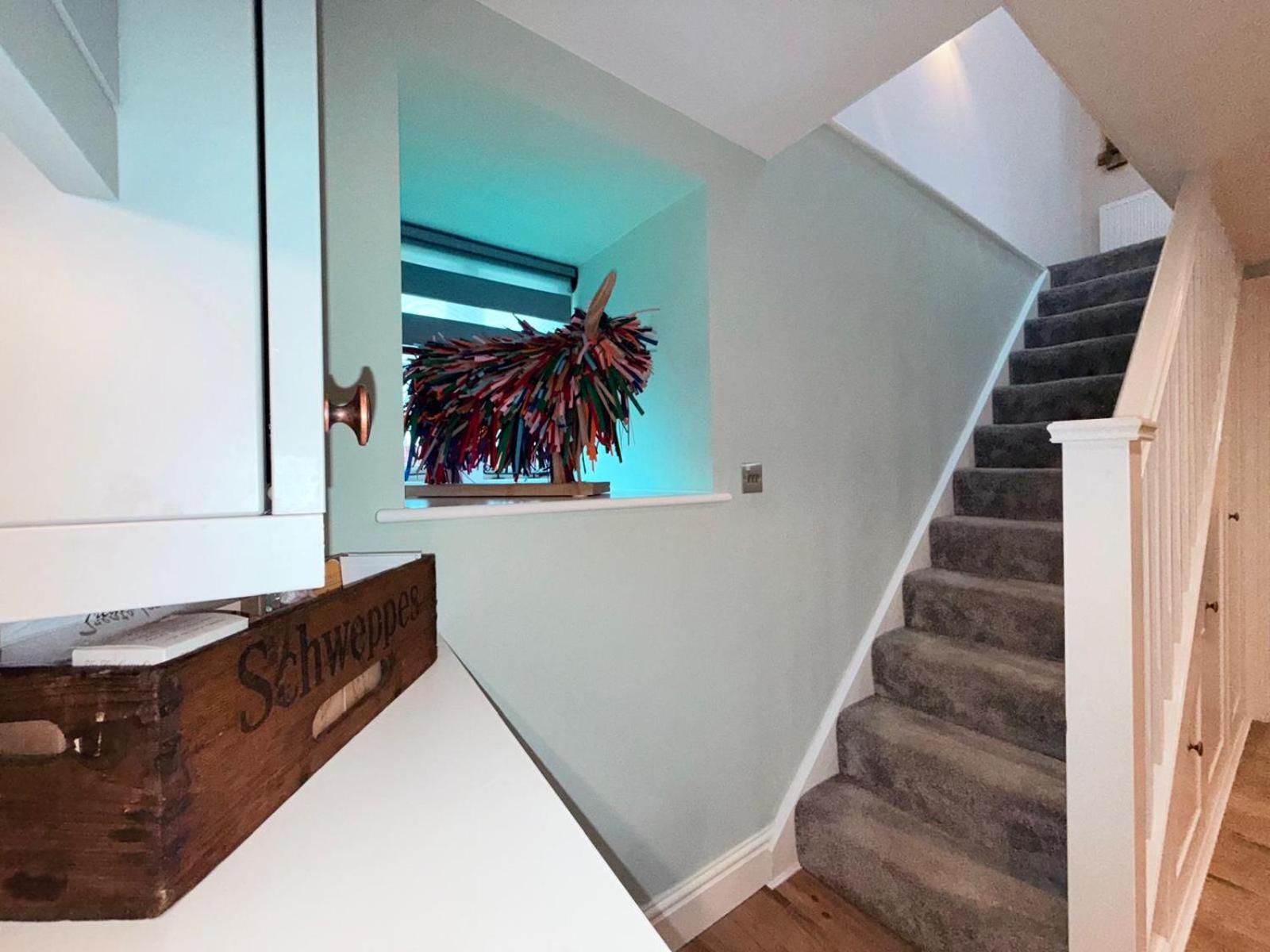 2 Bedroom Cottage in Bower Hinton - The Music Barn!