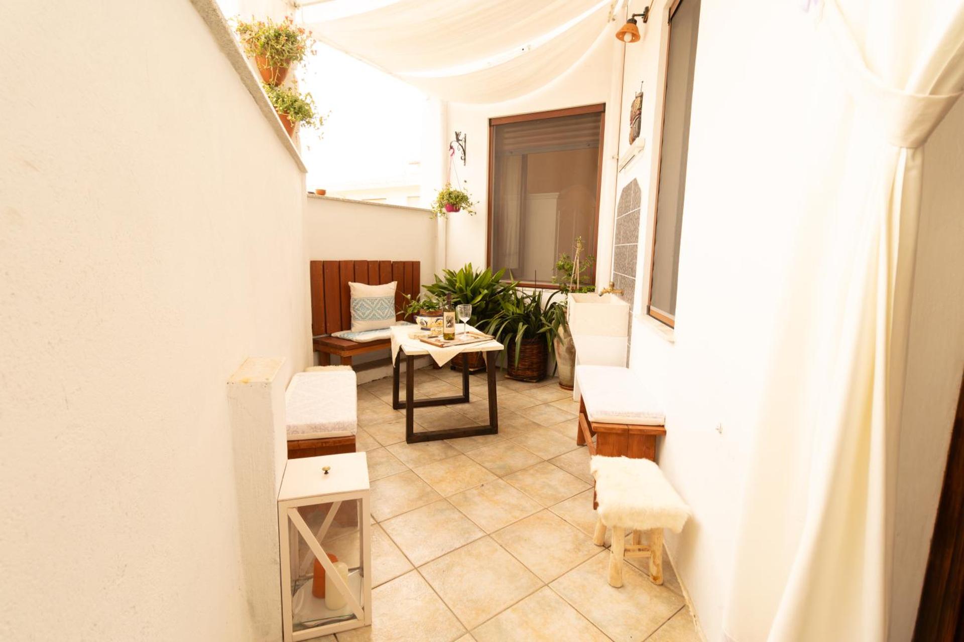 Inner courtyard view