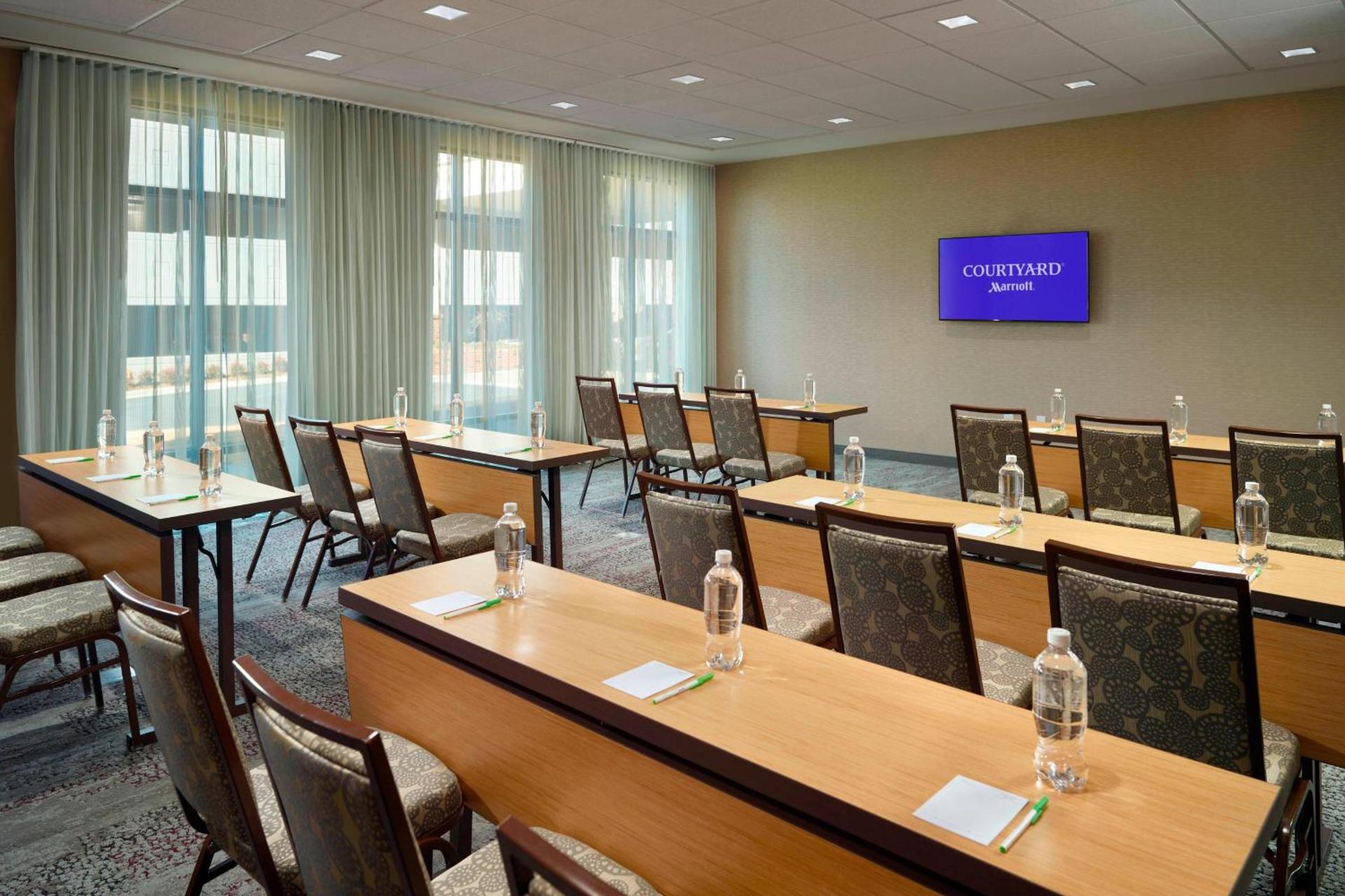 Meeting/conference room