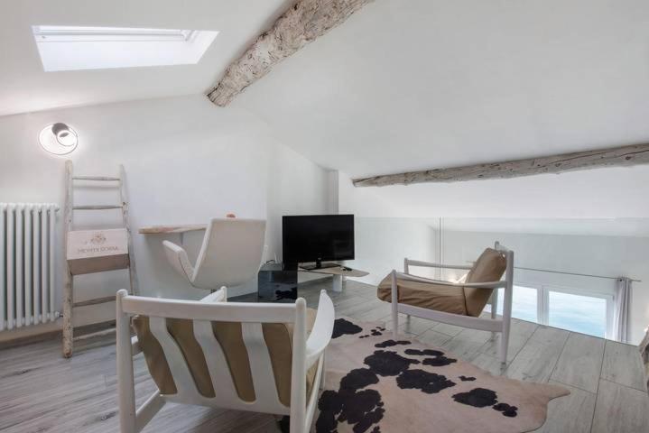 Le Coccinelle Home a Lierna