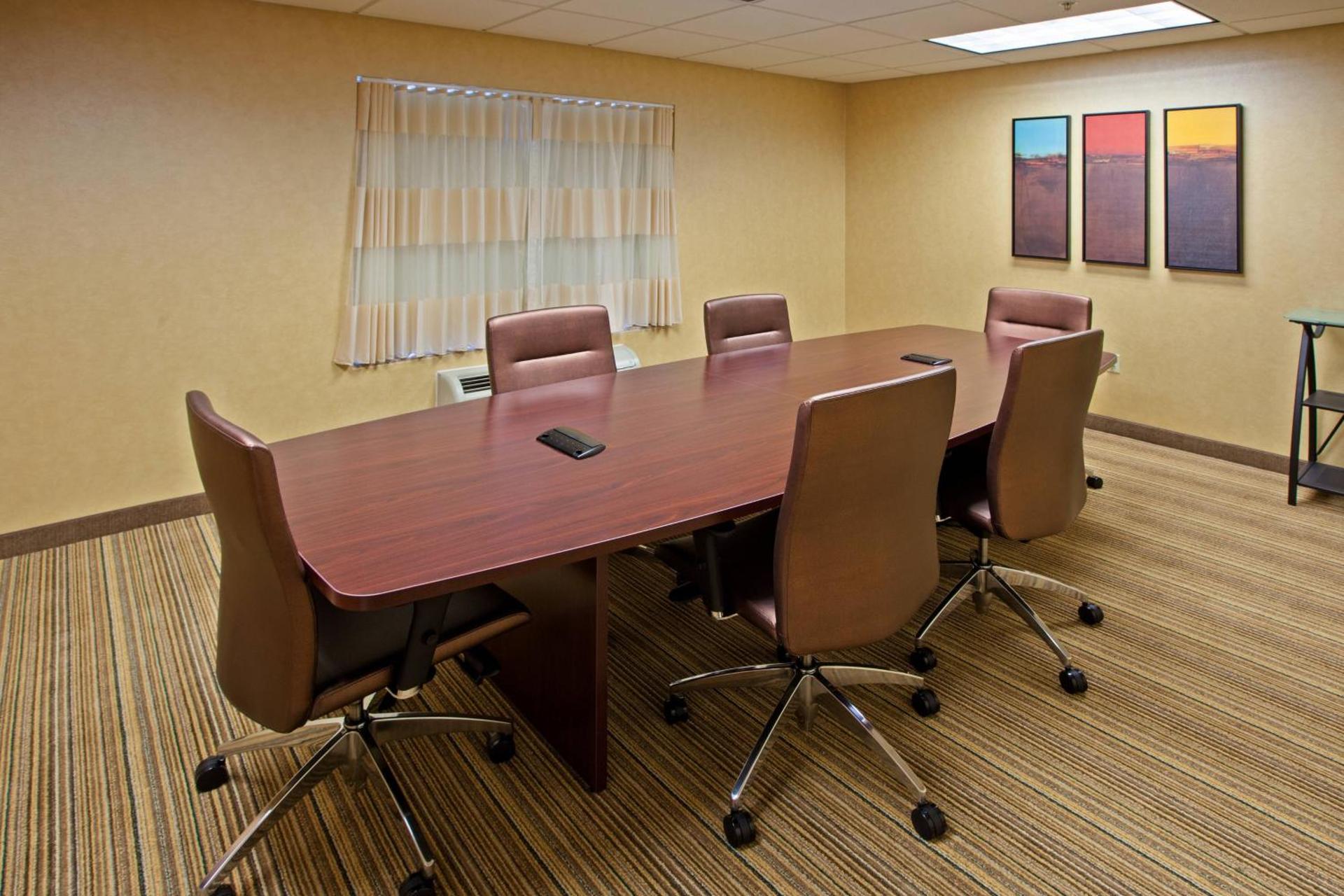Meeting/conference room