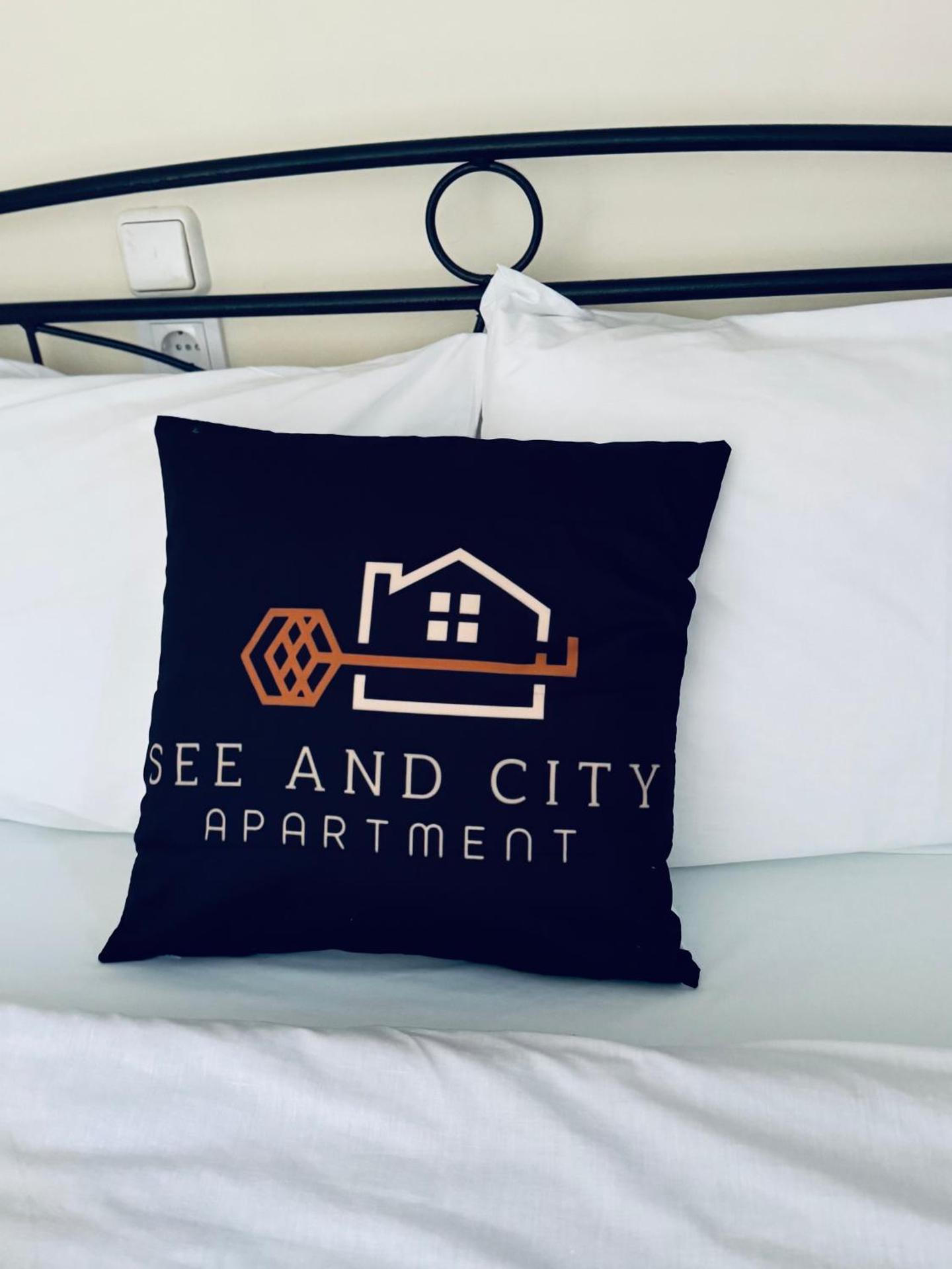 See and City Apartment