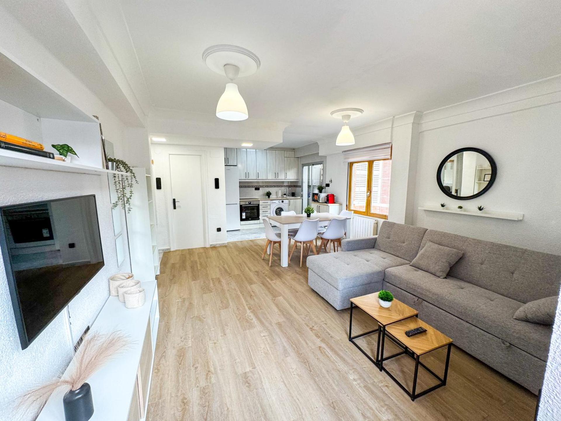 El Aguila Del Pilar ComoTuCasa