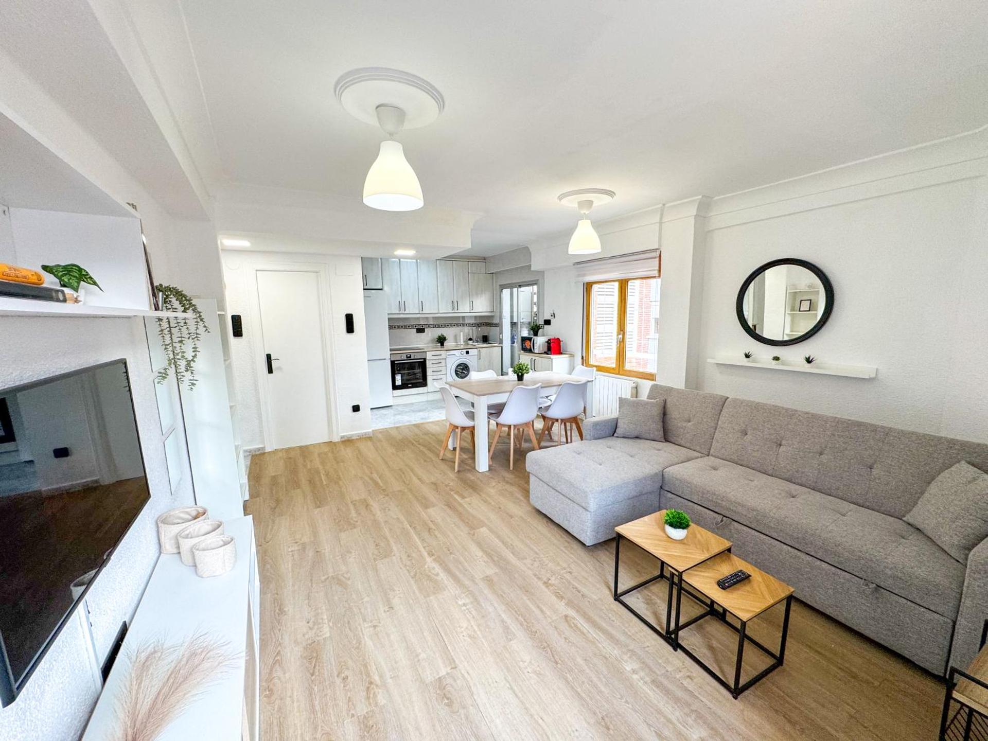 El Aguila Del Pilar ComoTuCasa