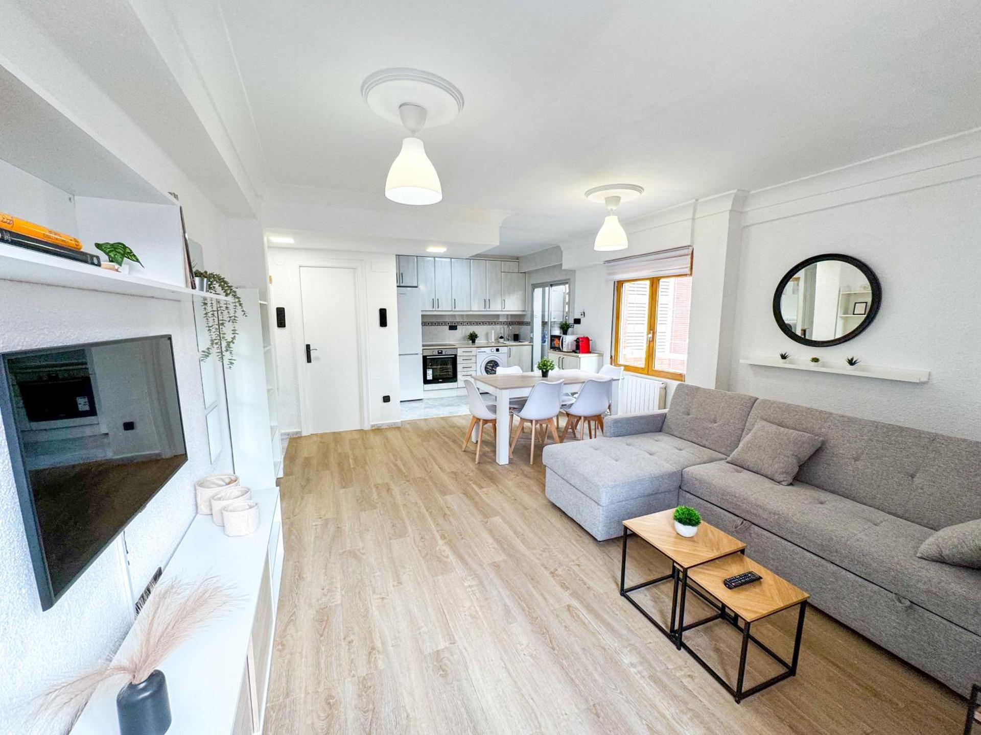 El Aguila Del Pilar ComoTuCasa