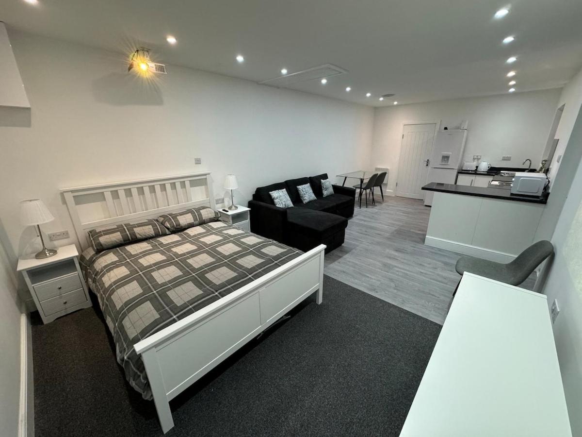 Private cinema studio guest house with garden