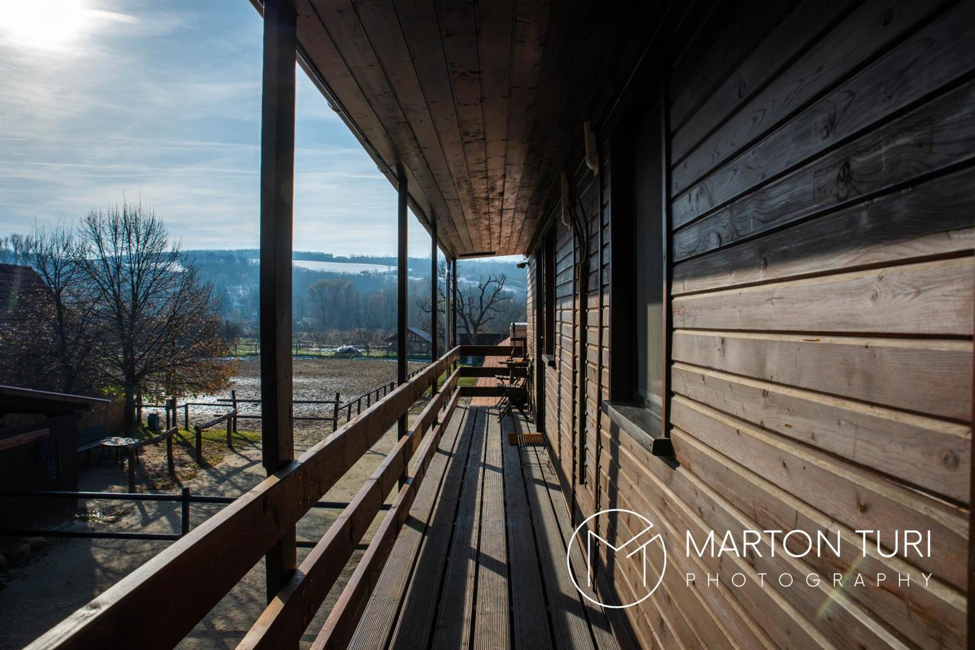 Ezüstkengyel Apartman