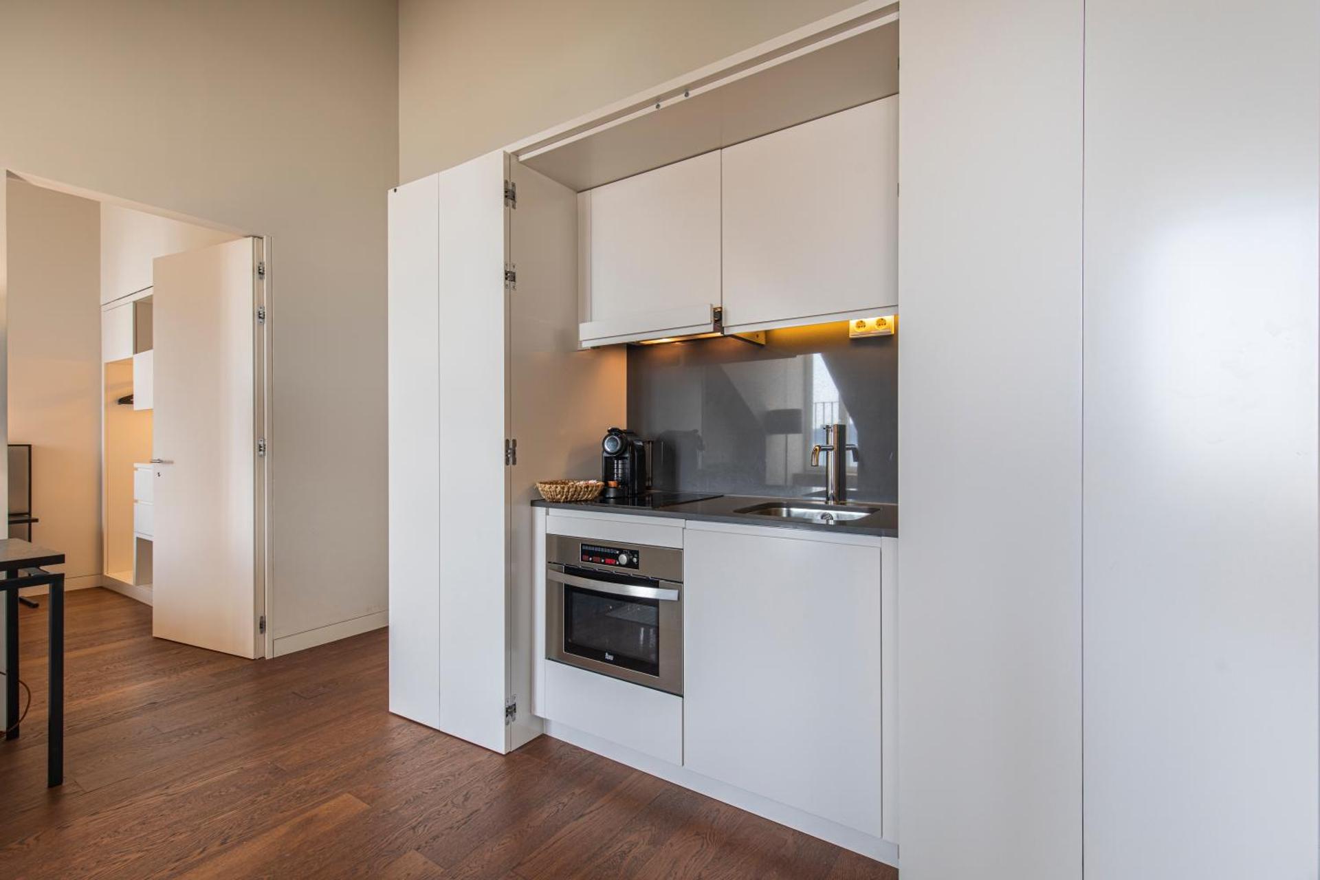 Kitchen or kitchenette