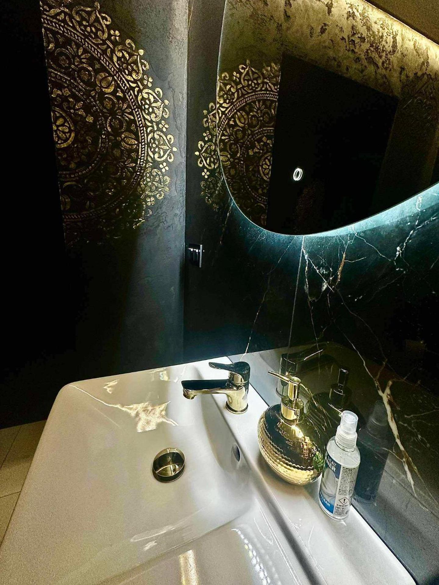 Black House B Jacuzzi