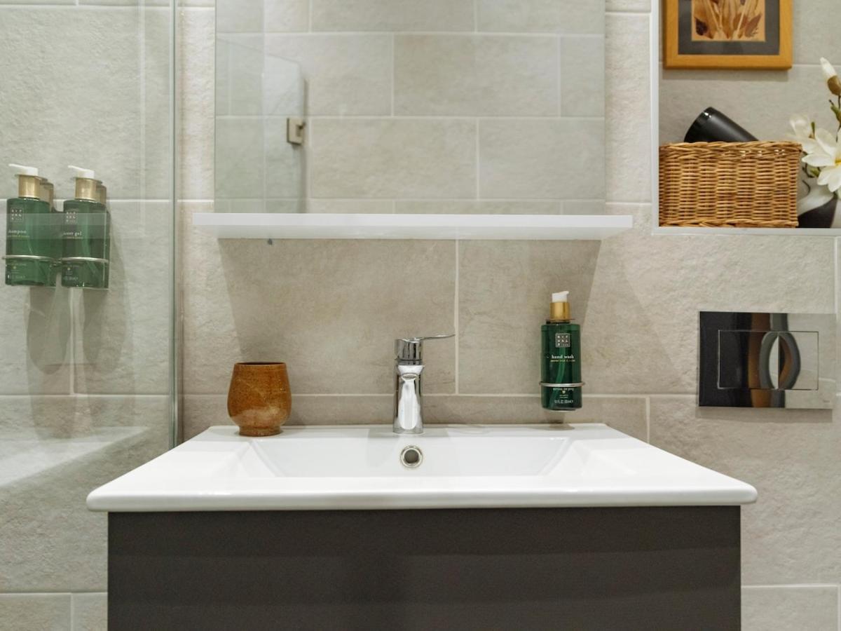 Central 23 Apartment - New Building & Parking