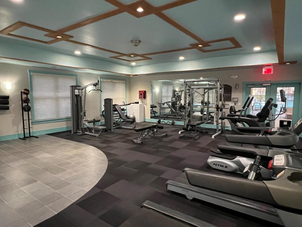 Immediate Availability! Book 2 Days Get 1 Day Free! - Happy Holidays Let's Go Close to Everywhere you want to be!