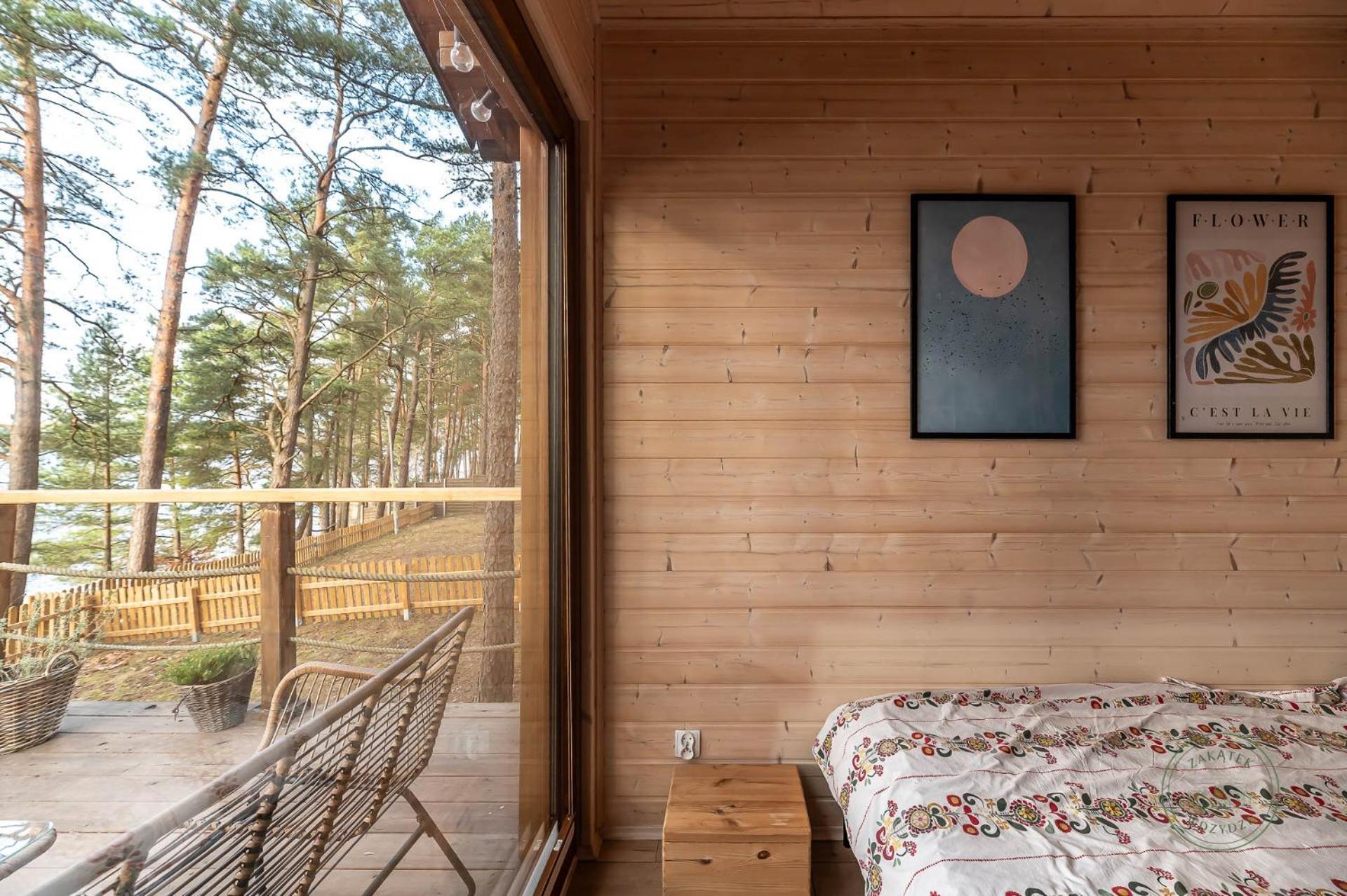 Zakątek Wdzydze nad samym jeziorem - pierwsza linia