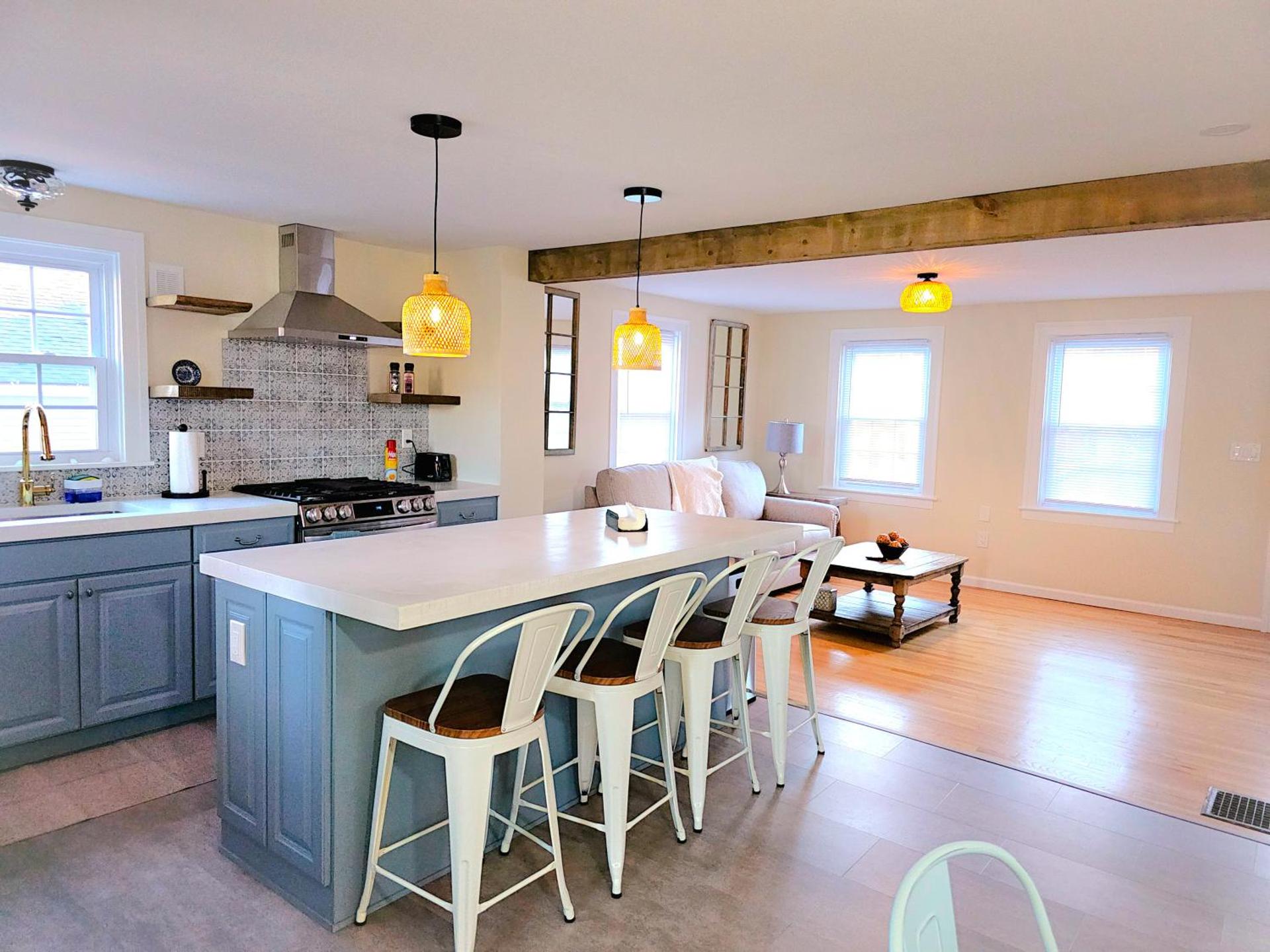 Cozy Coastal Cottage