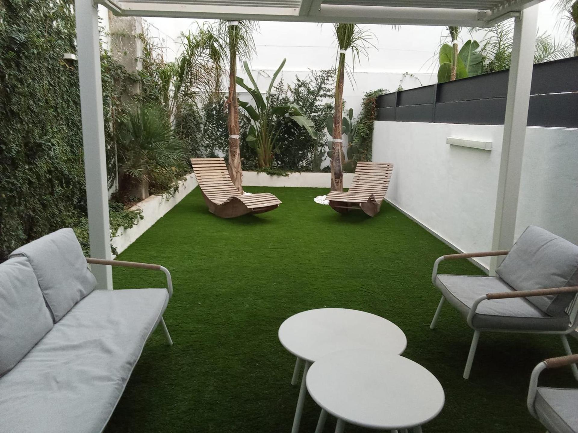 North Station PEN-SUITES