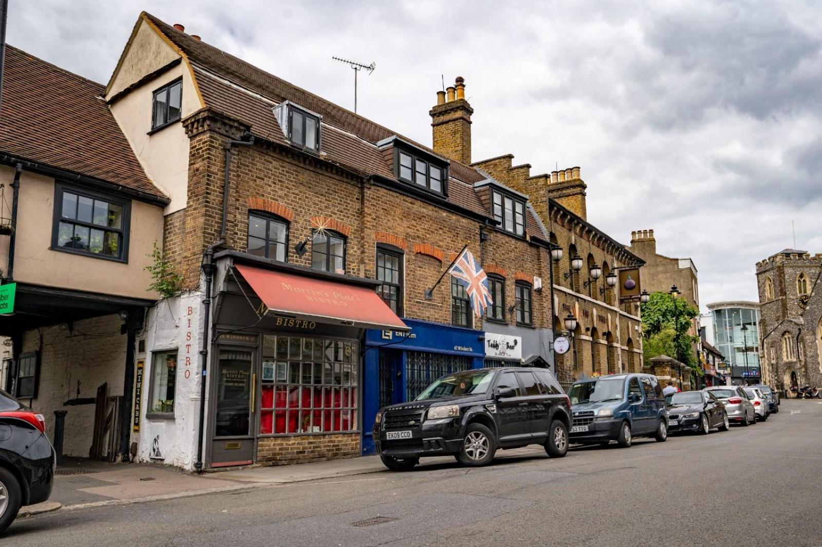 Uxbridge Retreat 2 bed flat