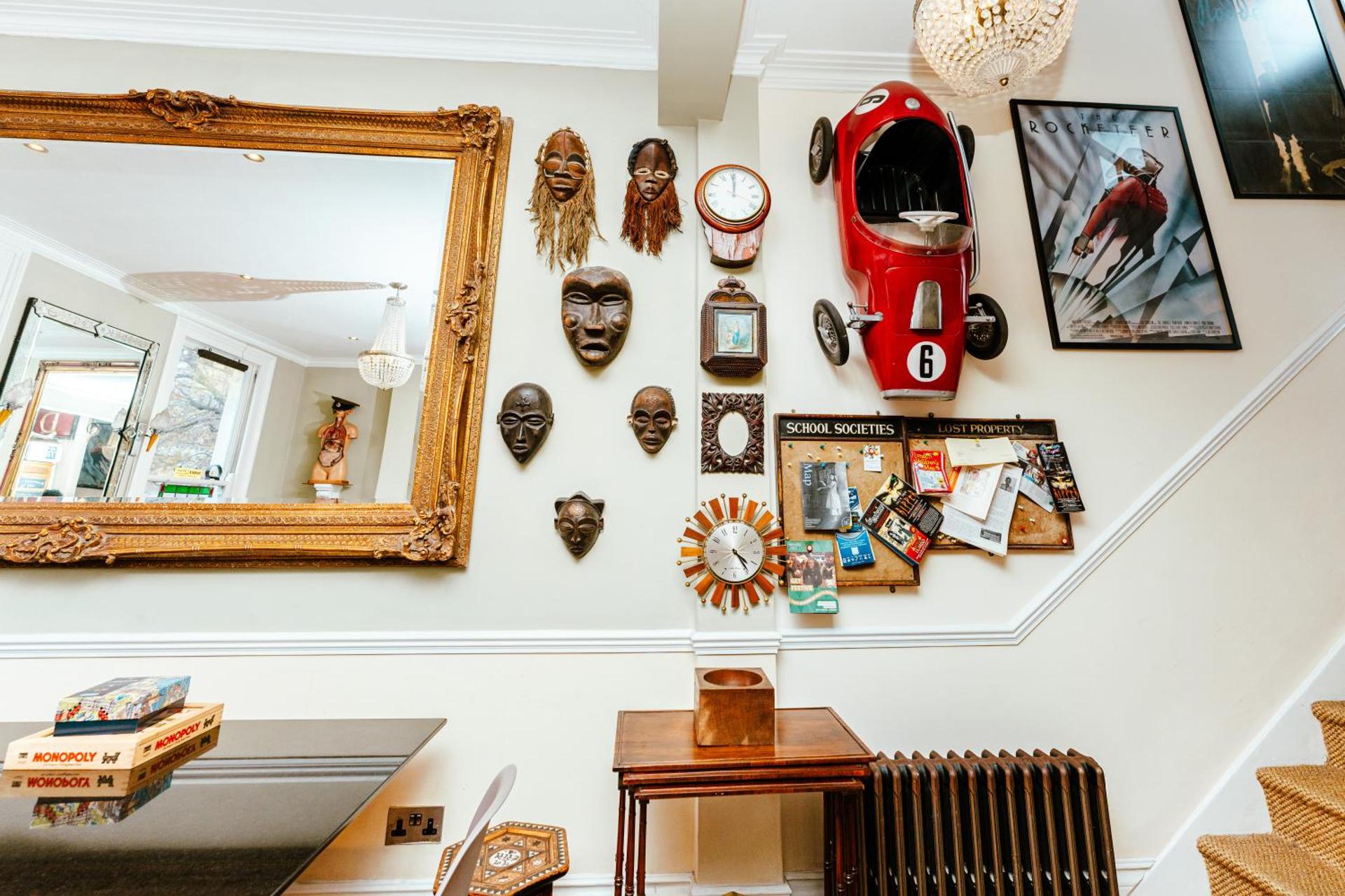 Ultrachic Georgian Townhouse In Central London